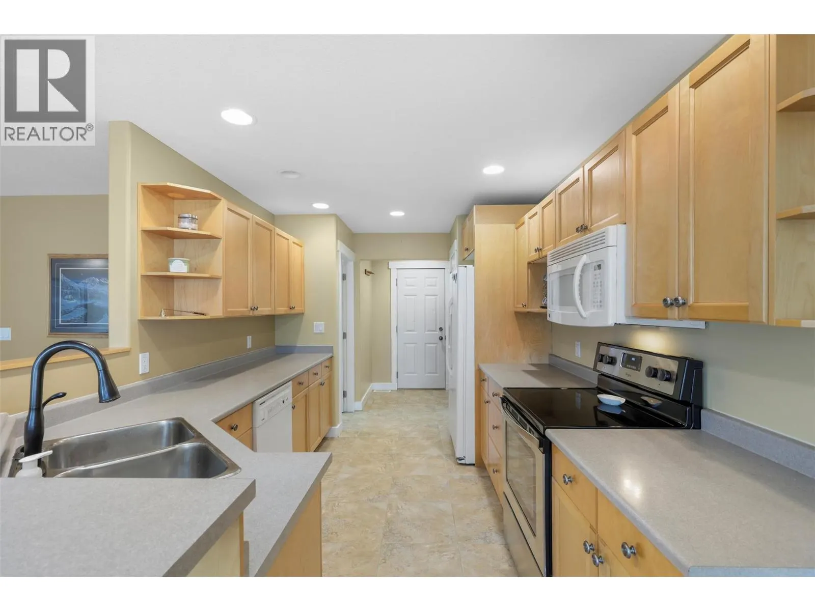 625 McCurrach Place