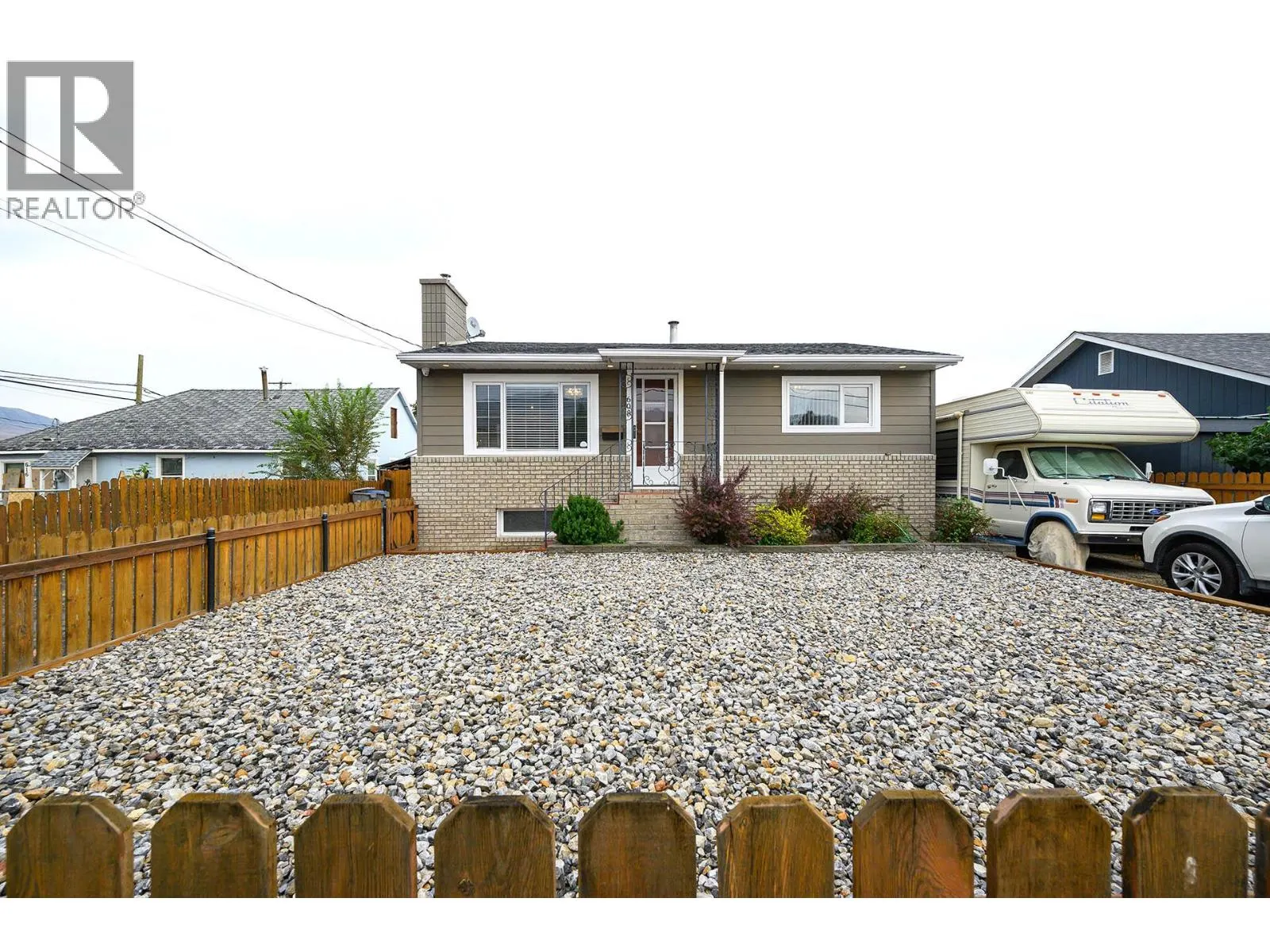 608 Mackenzie Avenue