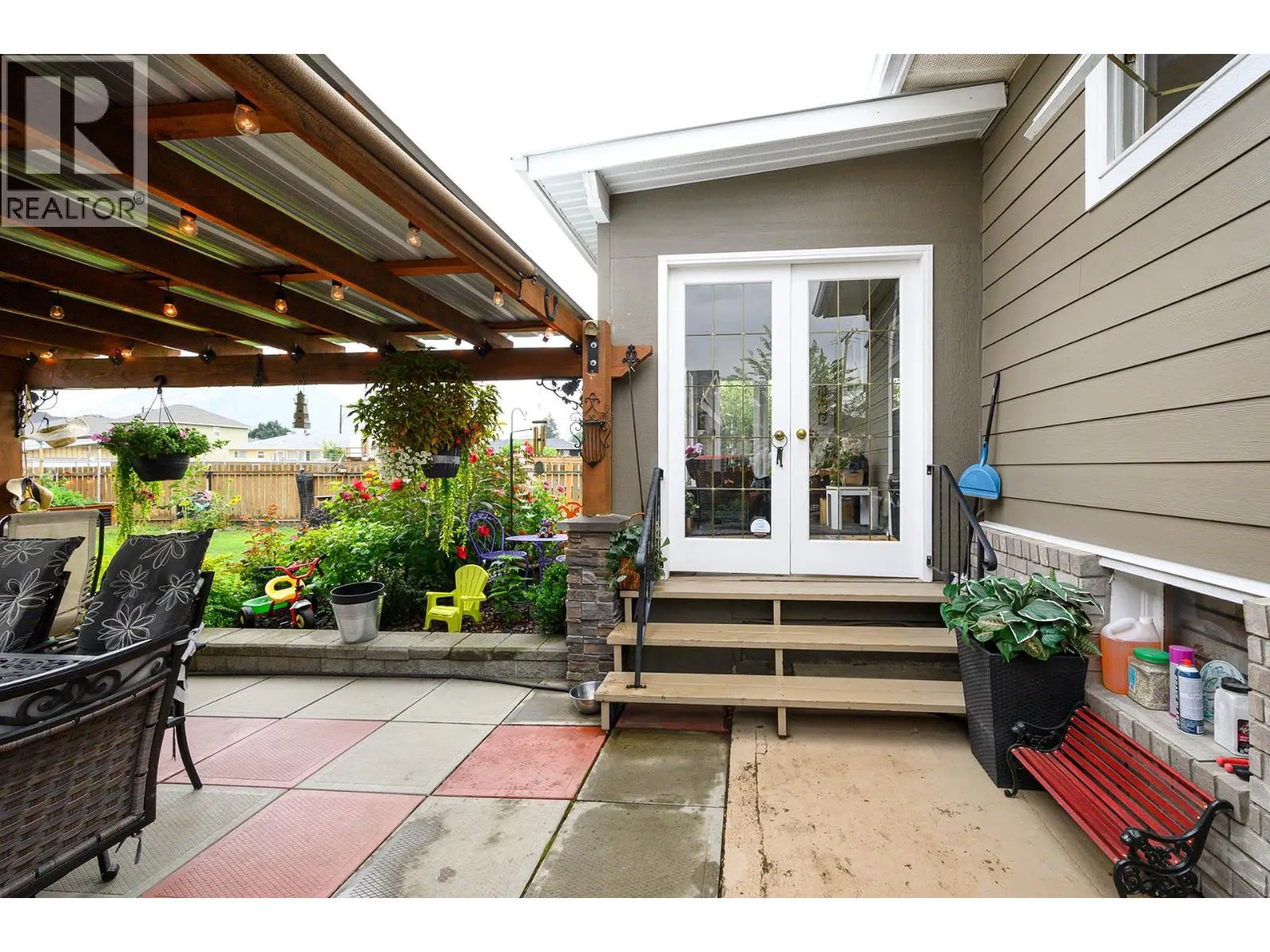 608 Mackenzie Avenue