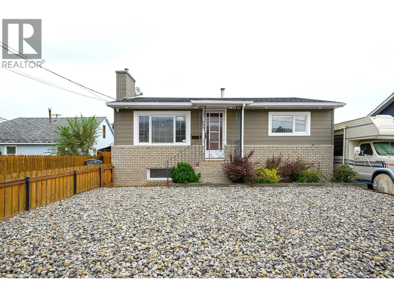 608 Mackenzie Avenue