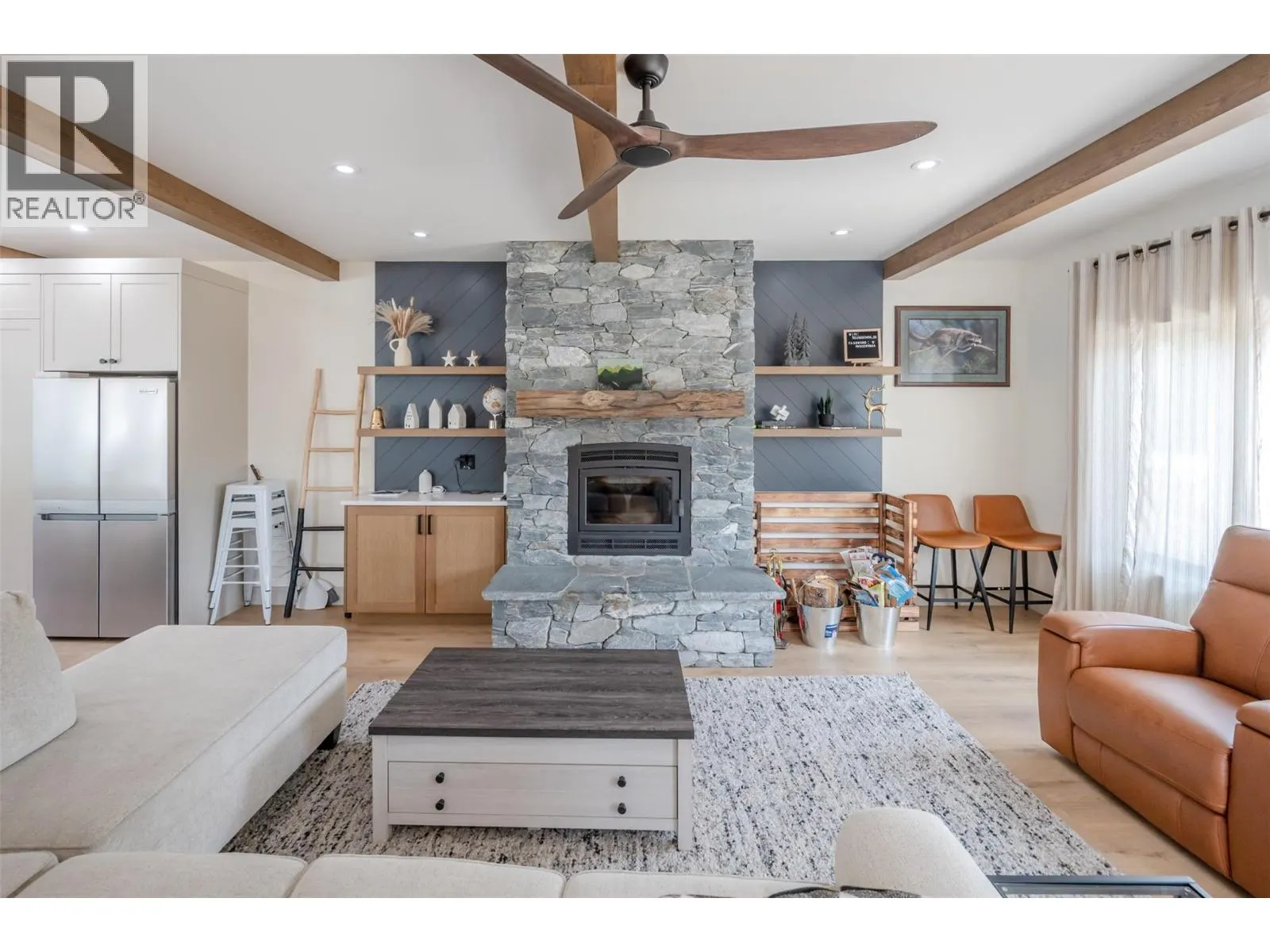 144 CLEARVIEW Crescent Unit# SL1