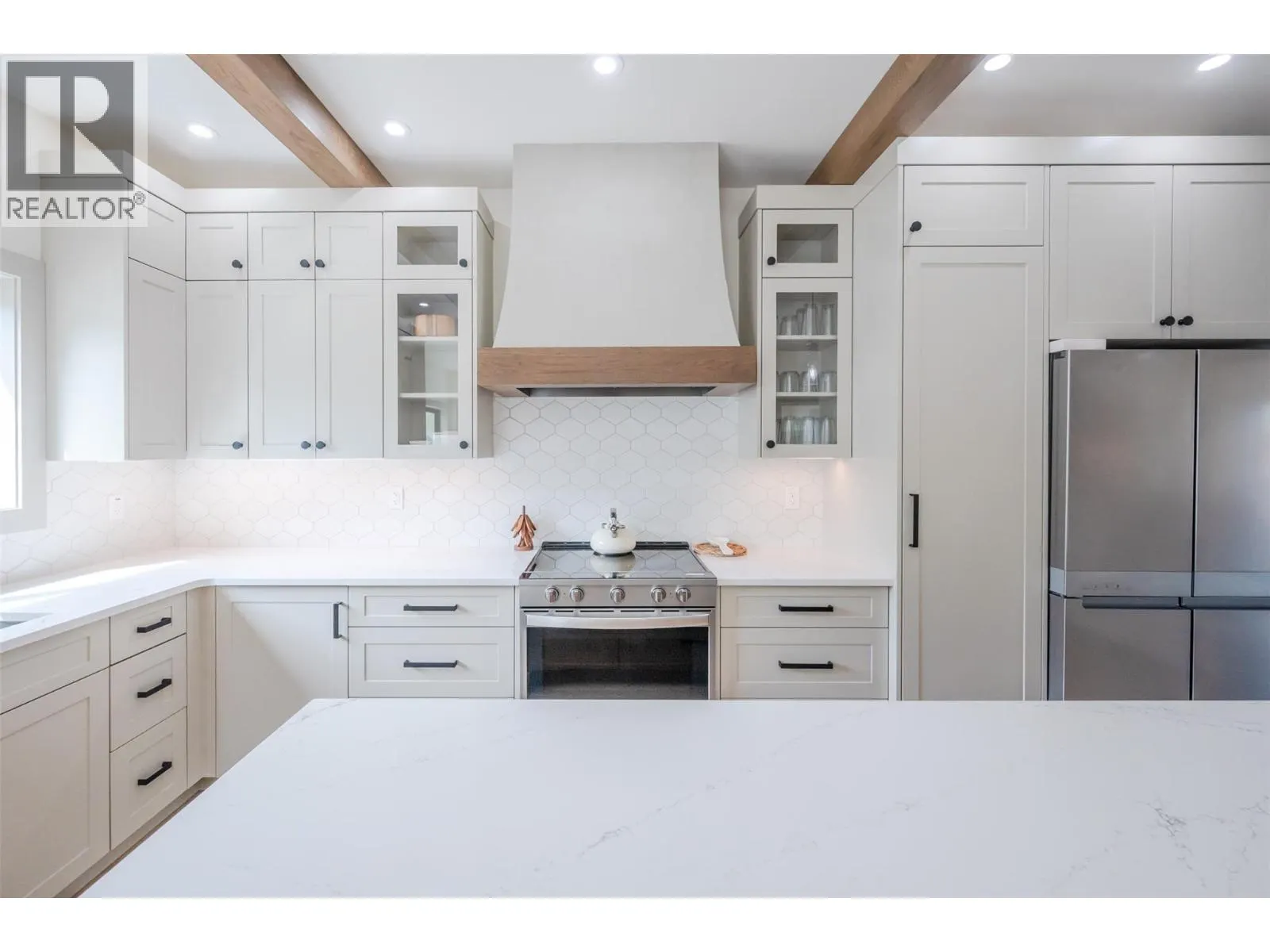 144 CLEARVIEW Crescent Unit# SL1