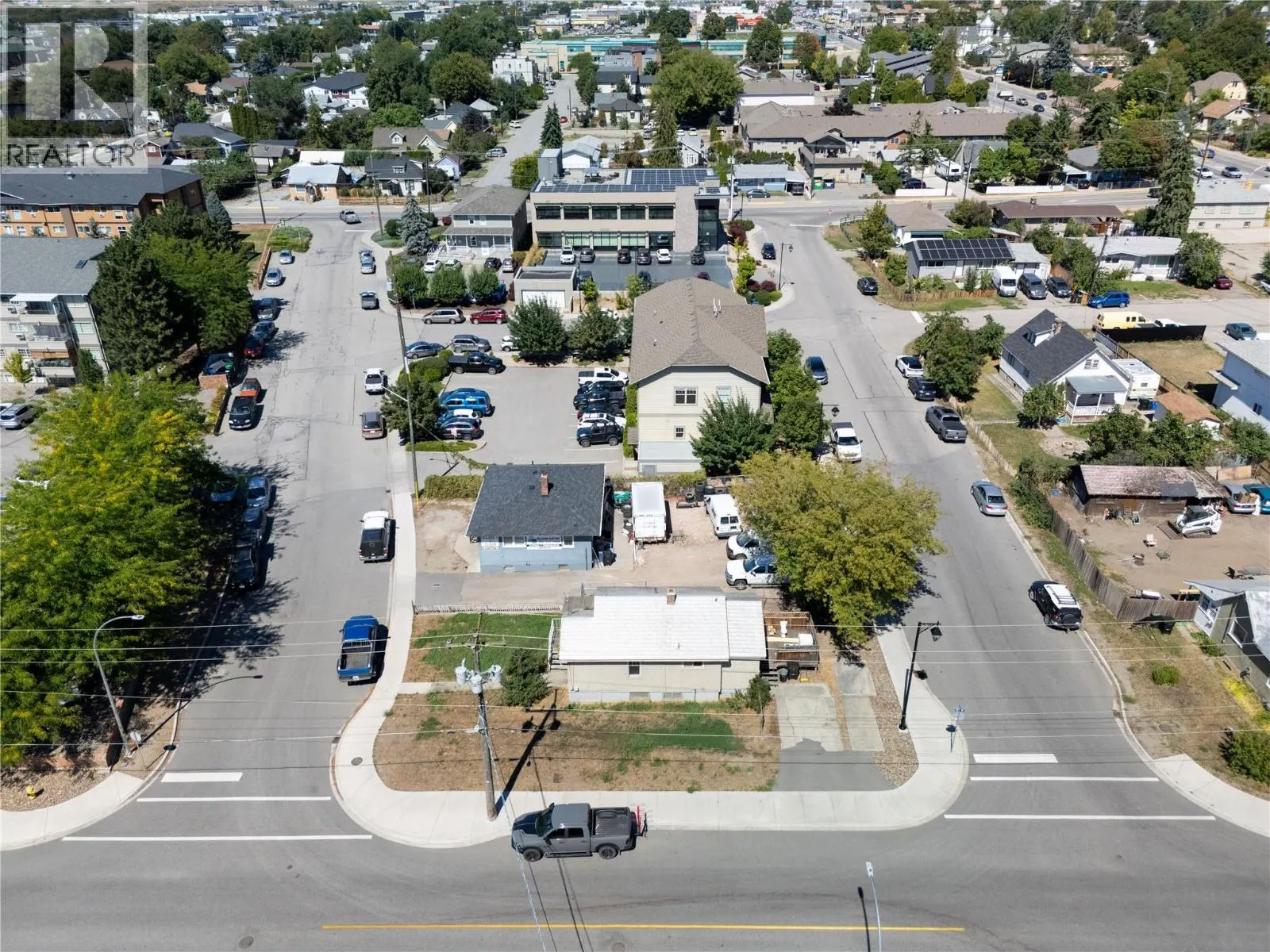 3703 28A Street