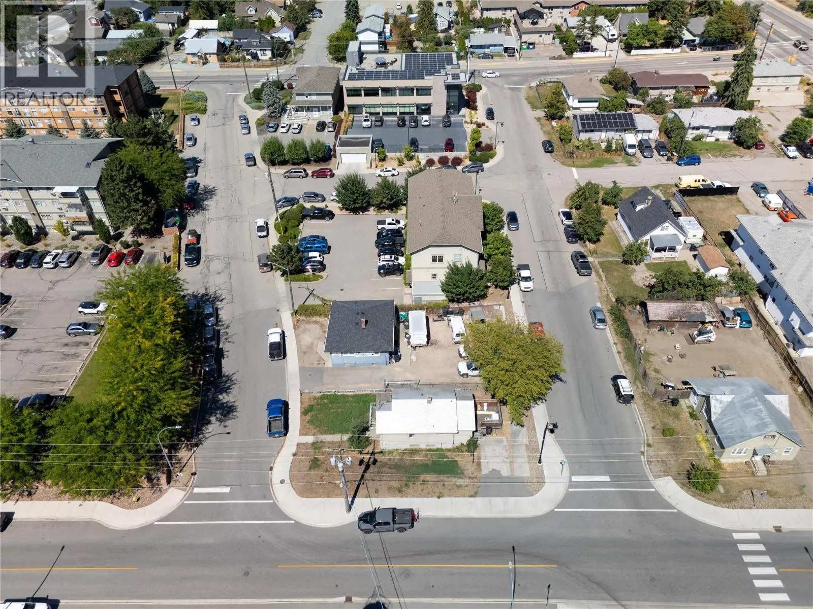 3703 28A Street