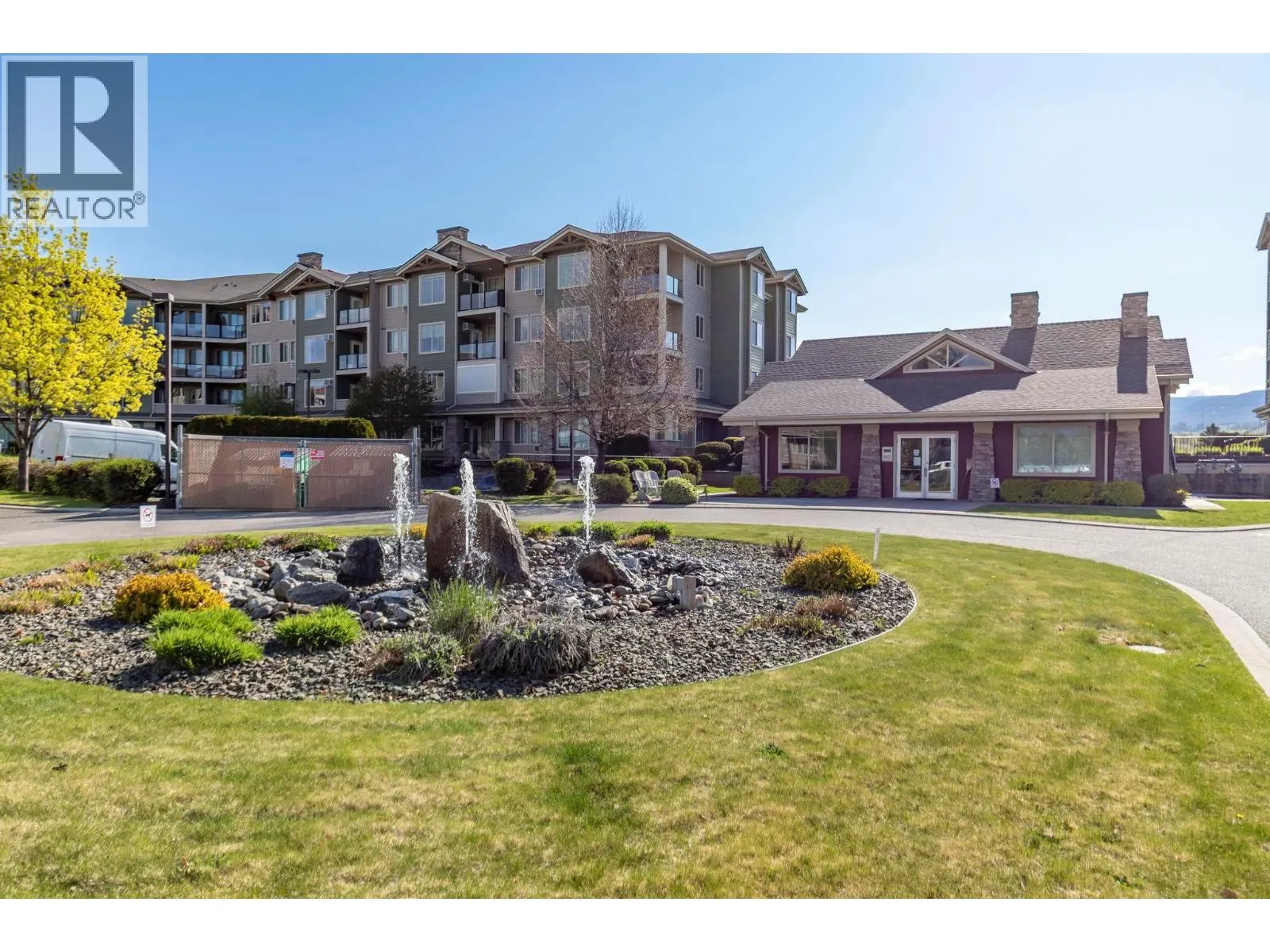 3731 Casorso Road Unit# 316