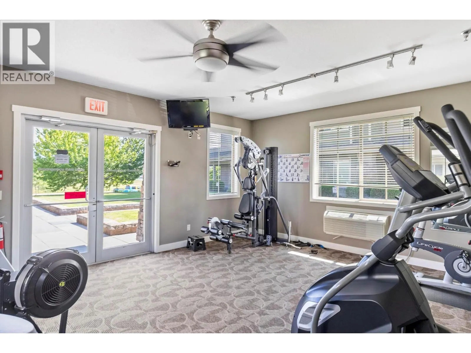 3731 Casorso Road Unit# 316