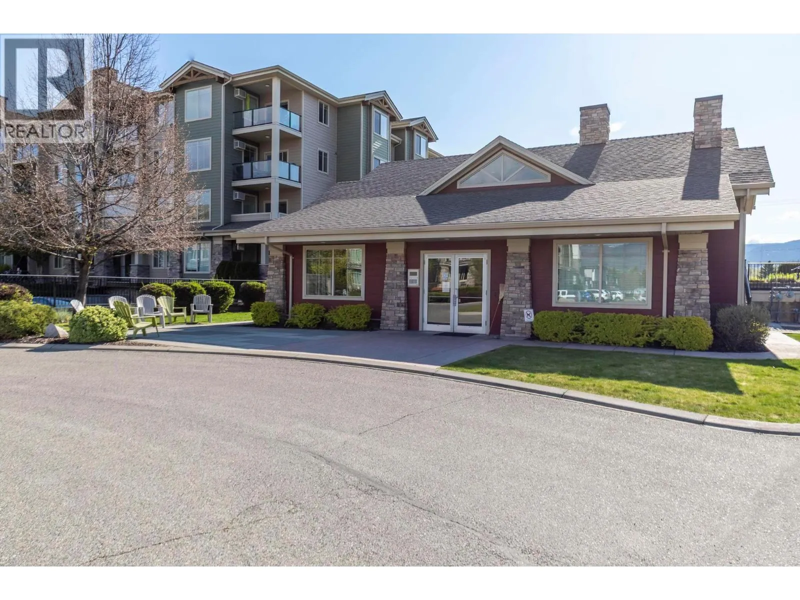 3731 Casorso Road Unit# 316