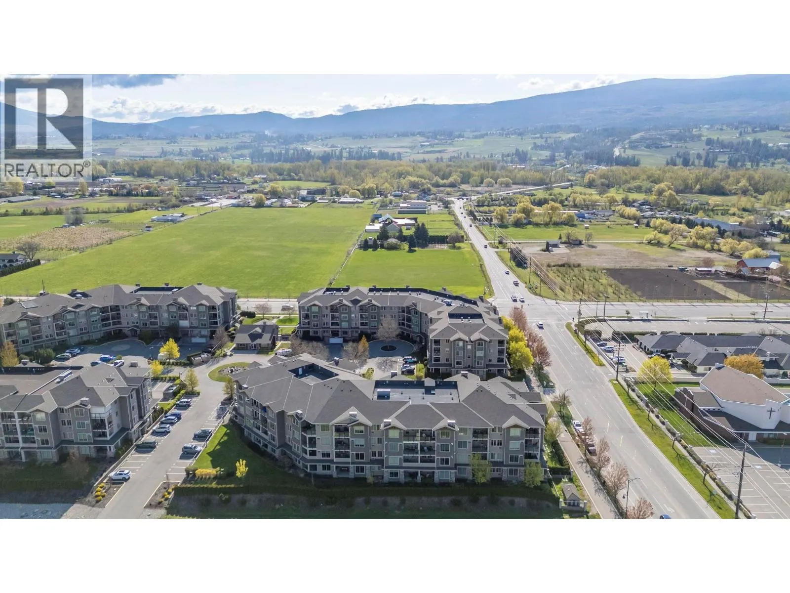 3731 Casorso Road Unit# 316