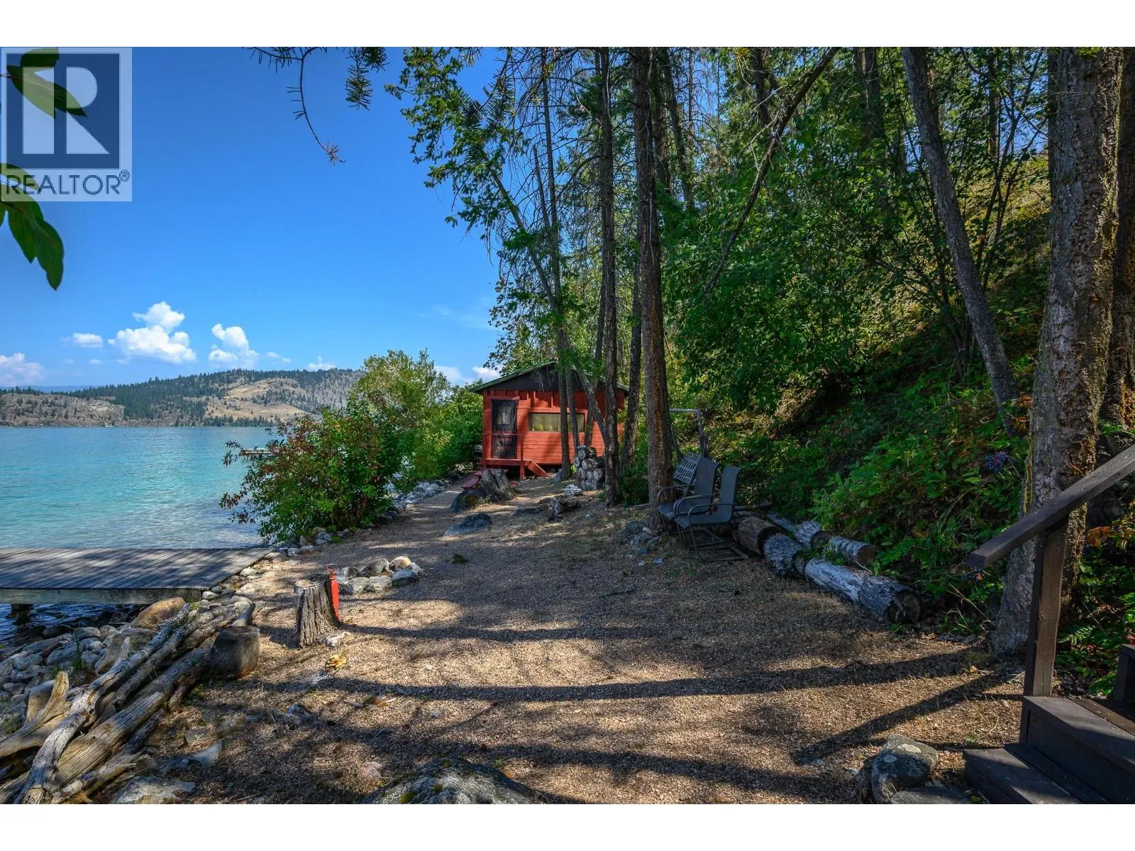 5751 Cosens Bay Road