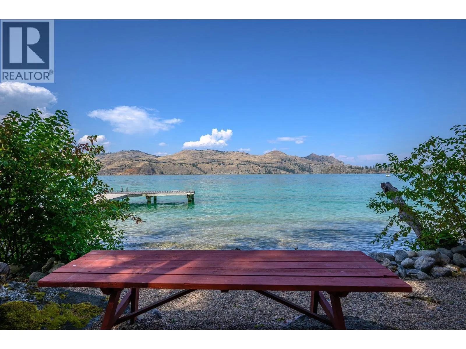 5751 Cosens Bay Road