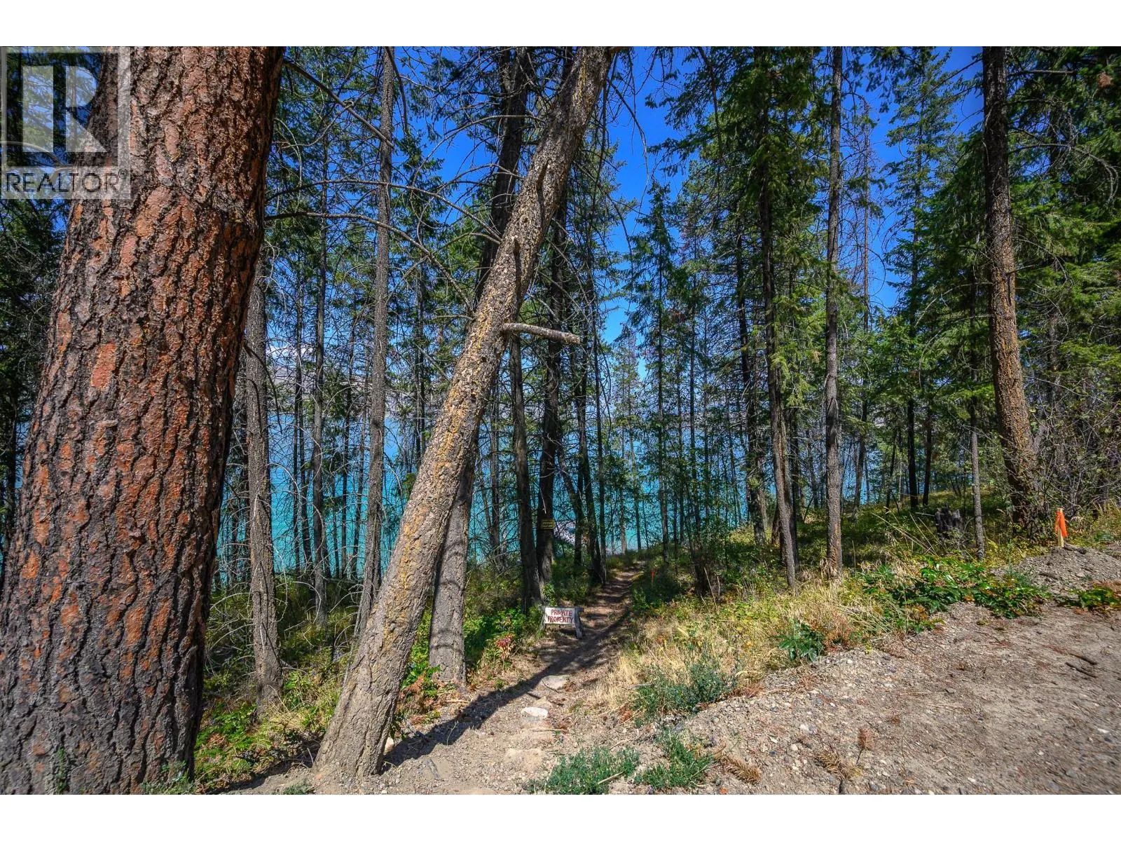 5751 Cosens Bay Road
