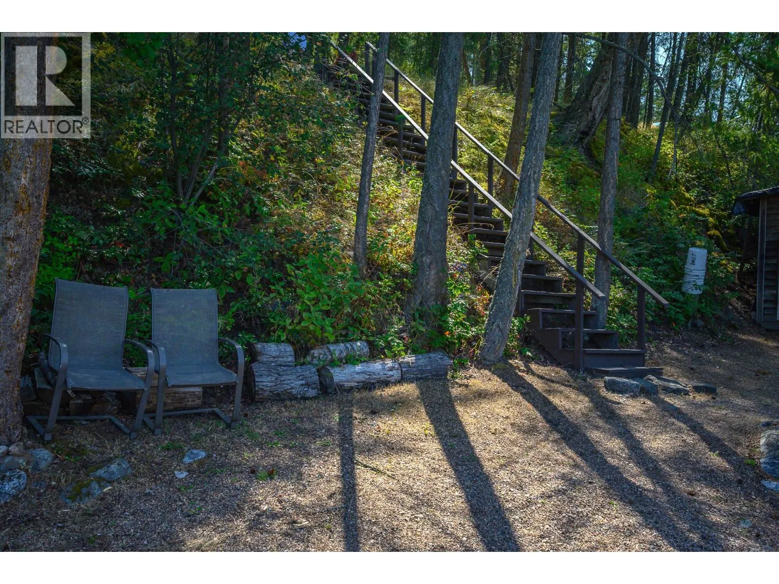 5751 Cosens Bay Road