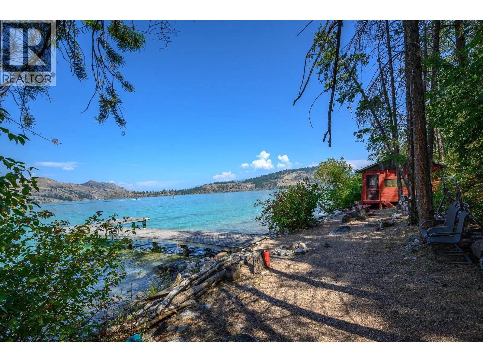 5751 Cosens Bay Road