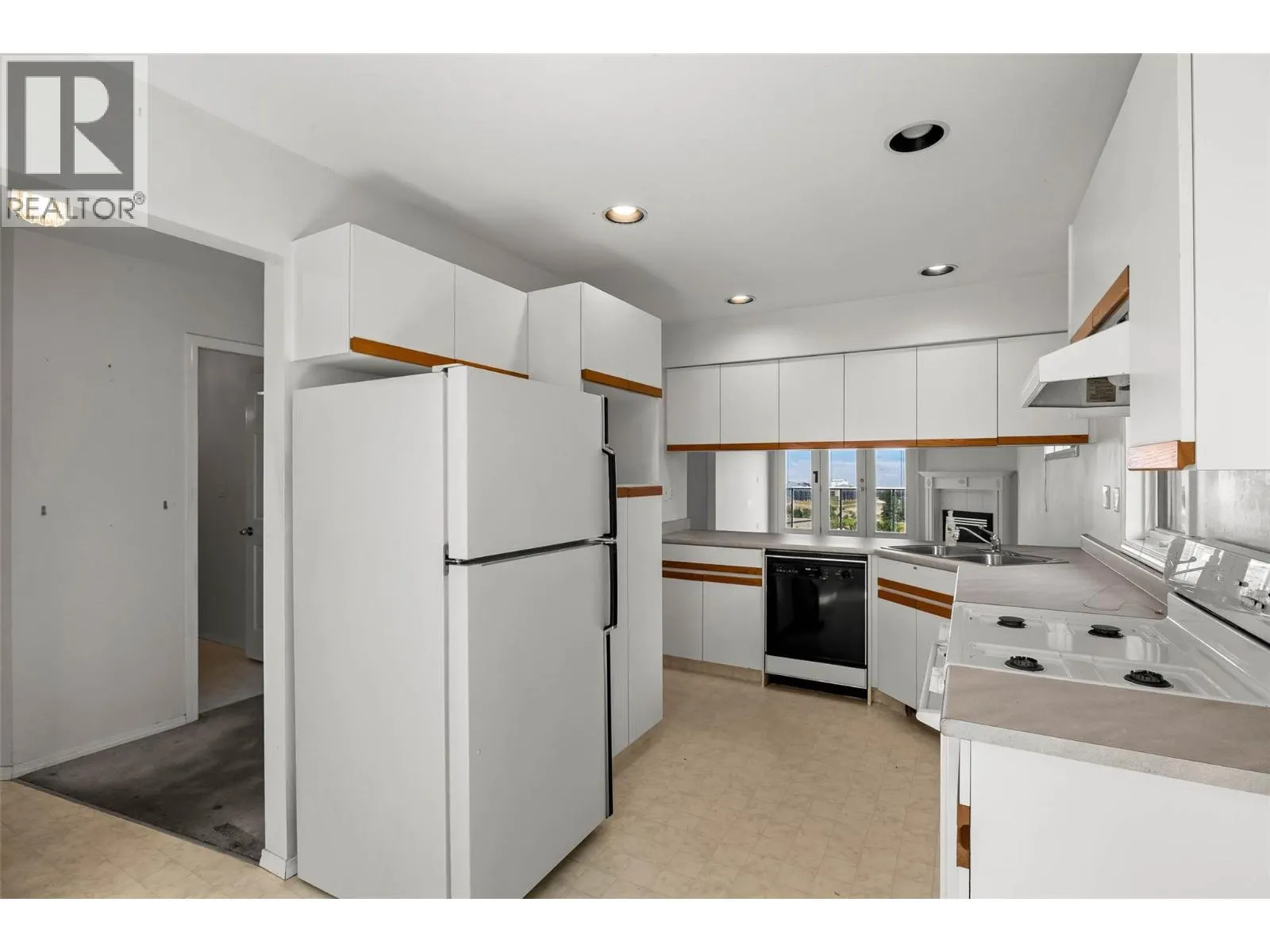 1580 Springhill Drive Unit# 37