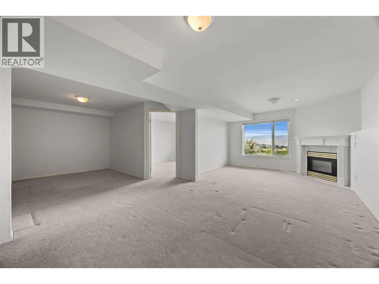 1580 Springhill Drive Unit# 37
