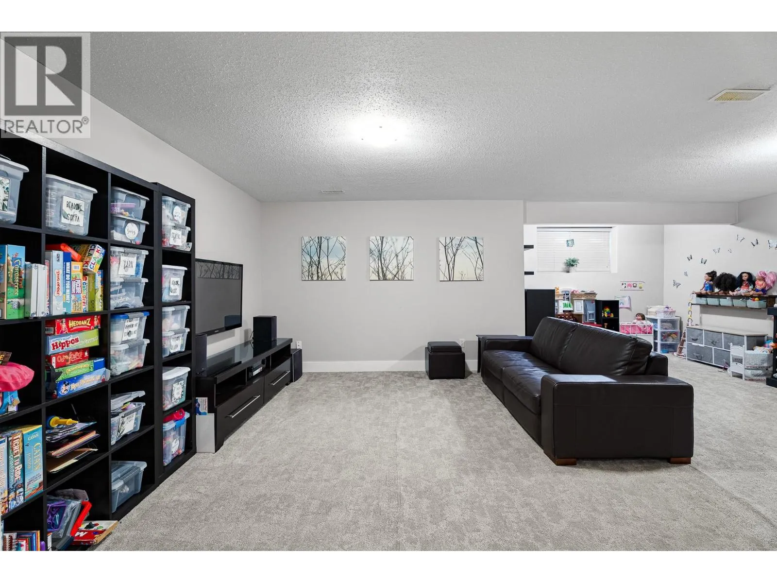 2046 ROBSON Place Unit# 27