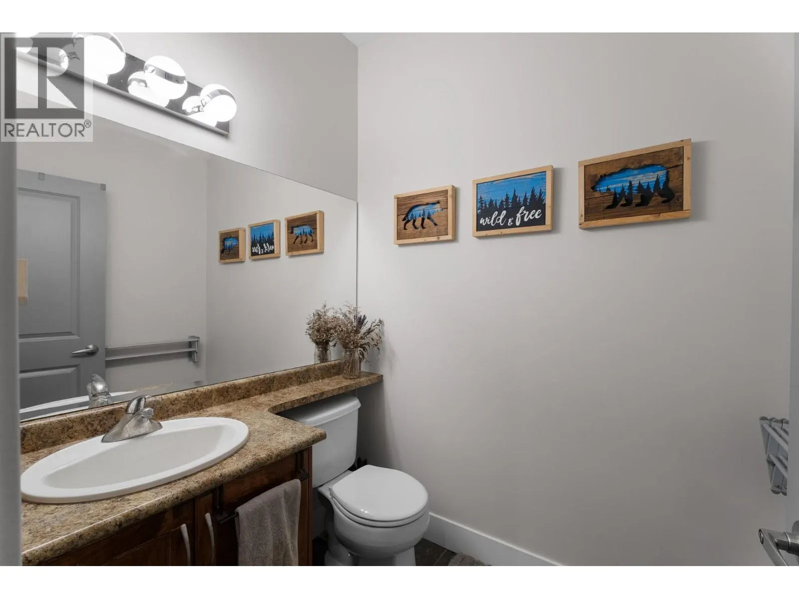 2046 ROBSON Place Unit# 27