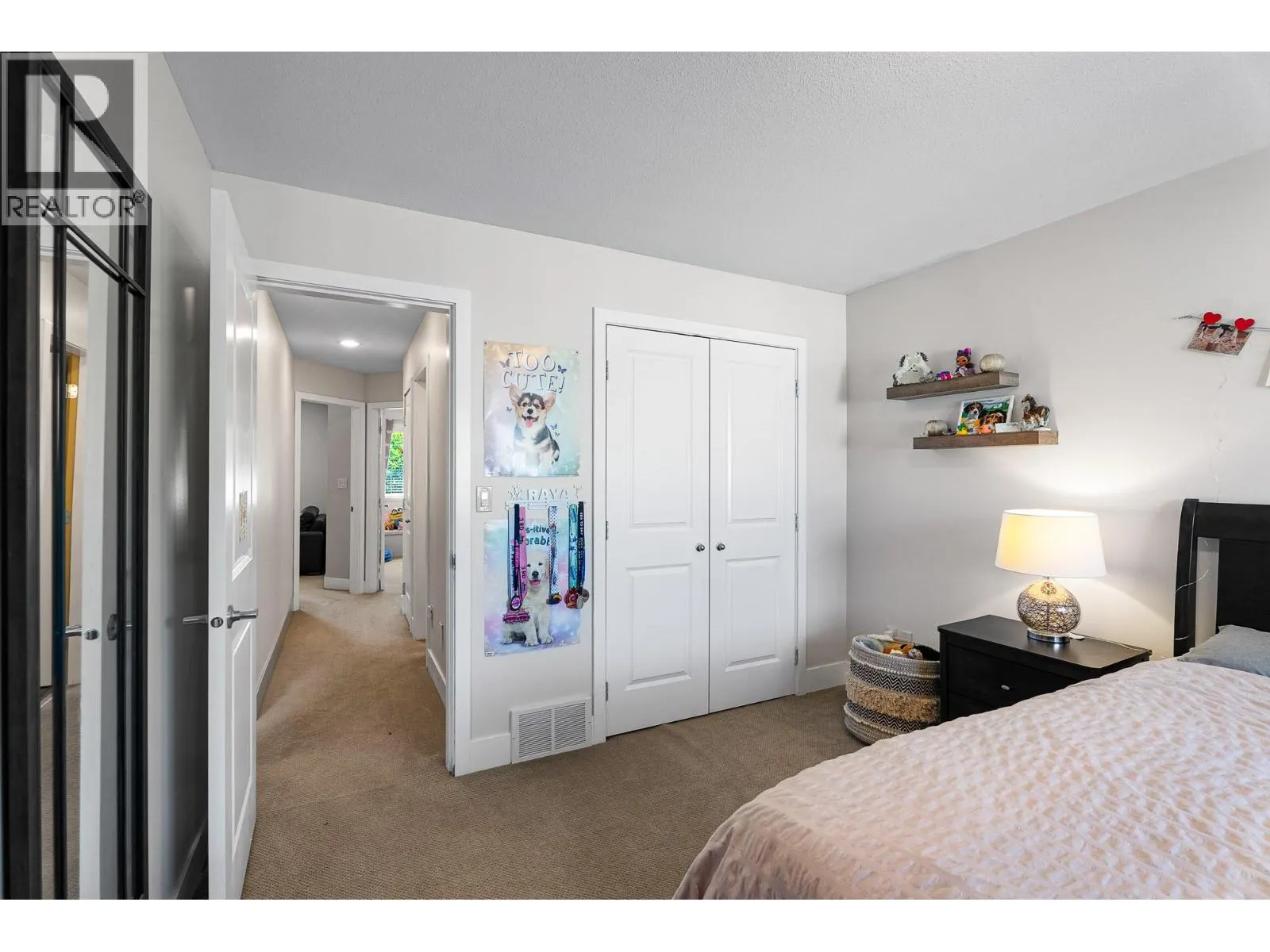 2046 ROBSON Place Unit# 27