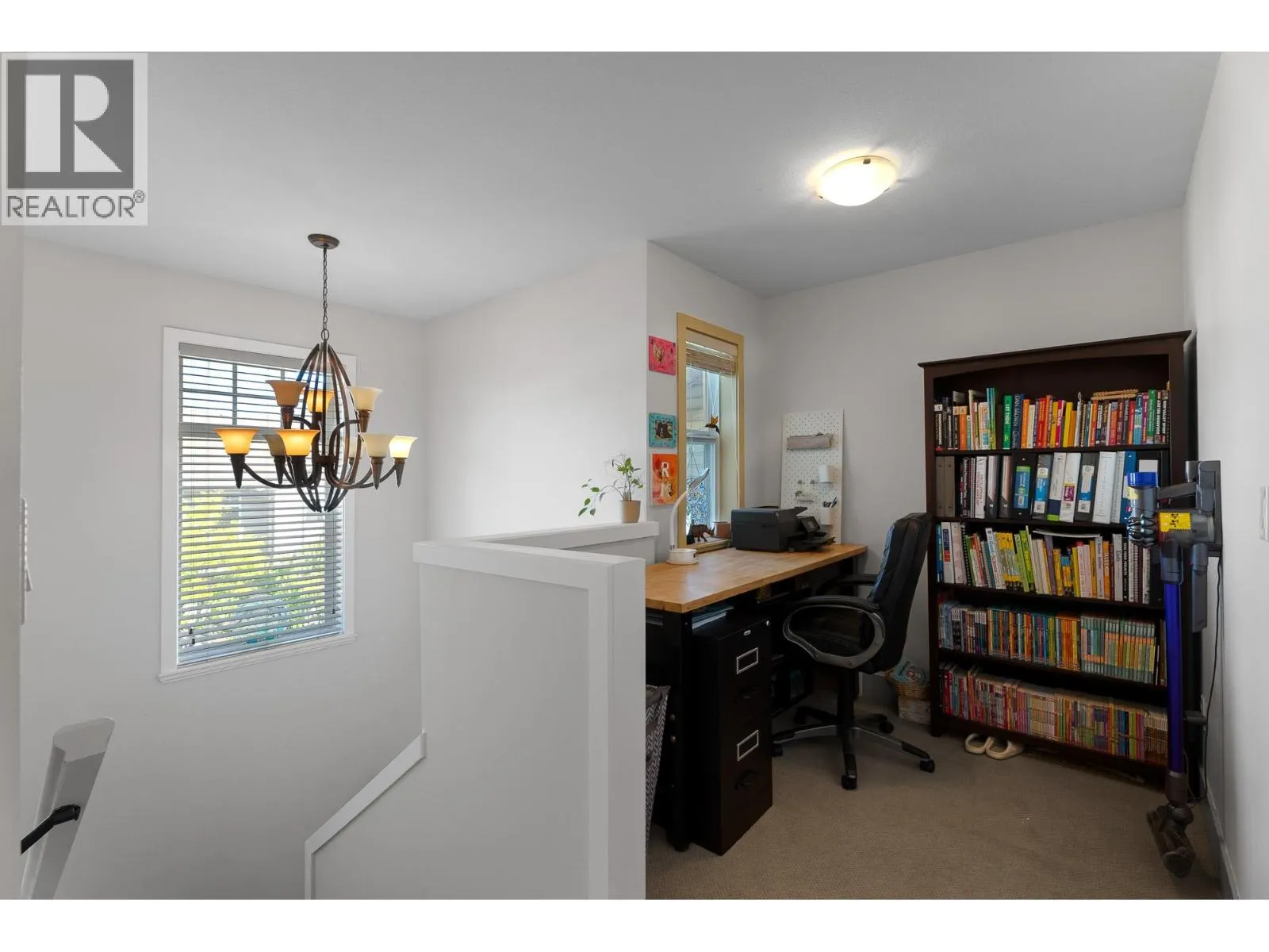 2046 ROBSON Place Unit# 27