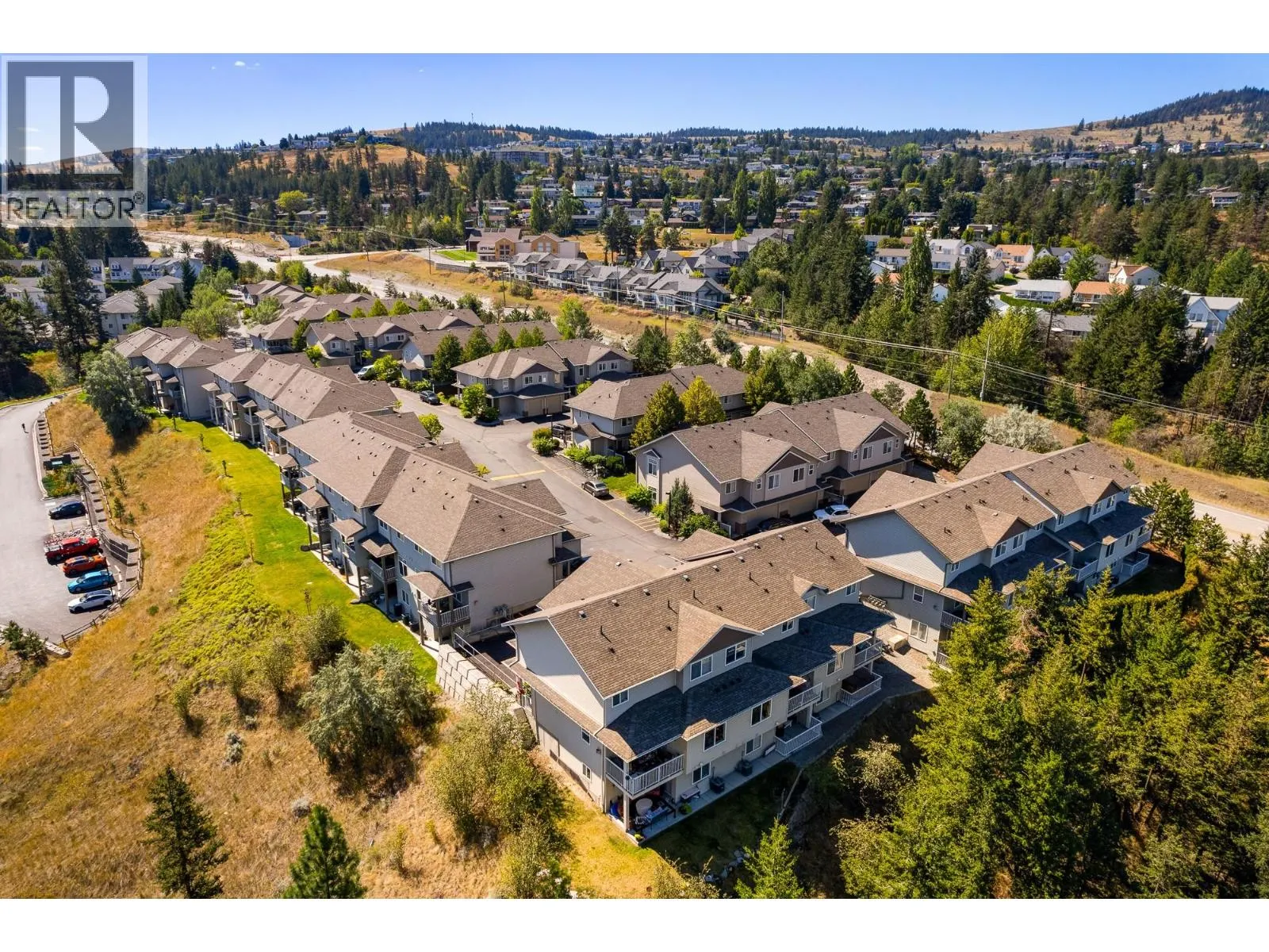 2046 ROBSON Place Unit# 27