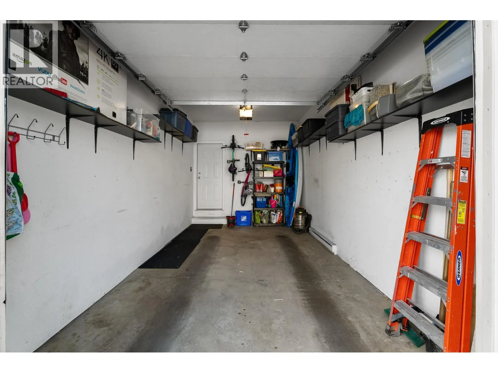 2046 ROBSON Place Unit# 27