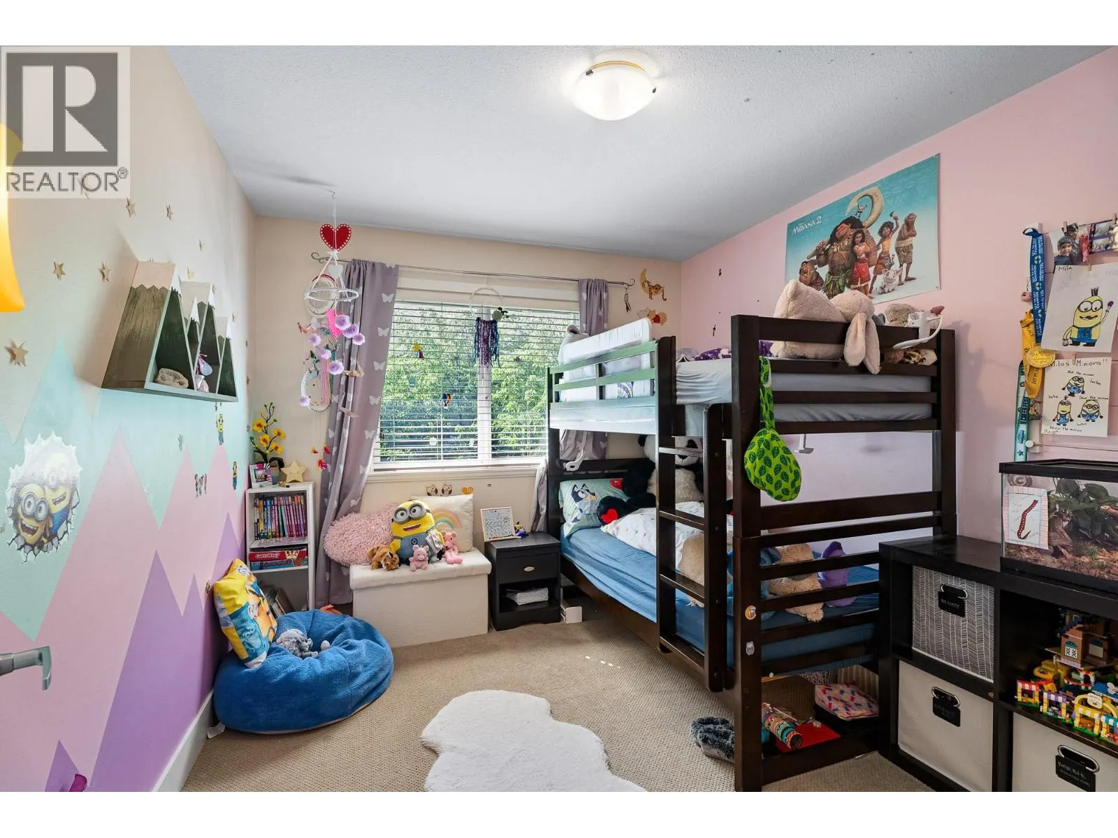 2046 ROBSON Place Unit# 27