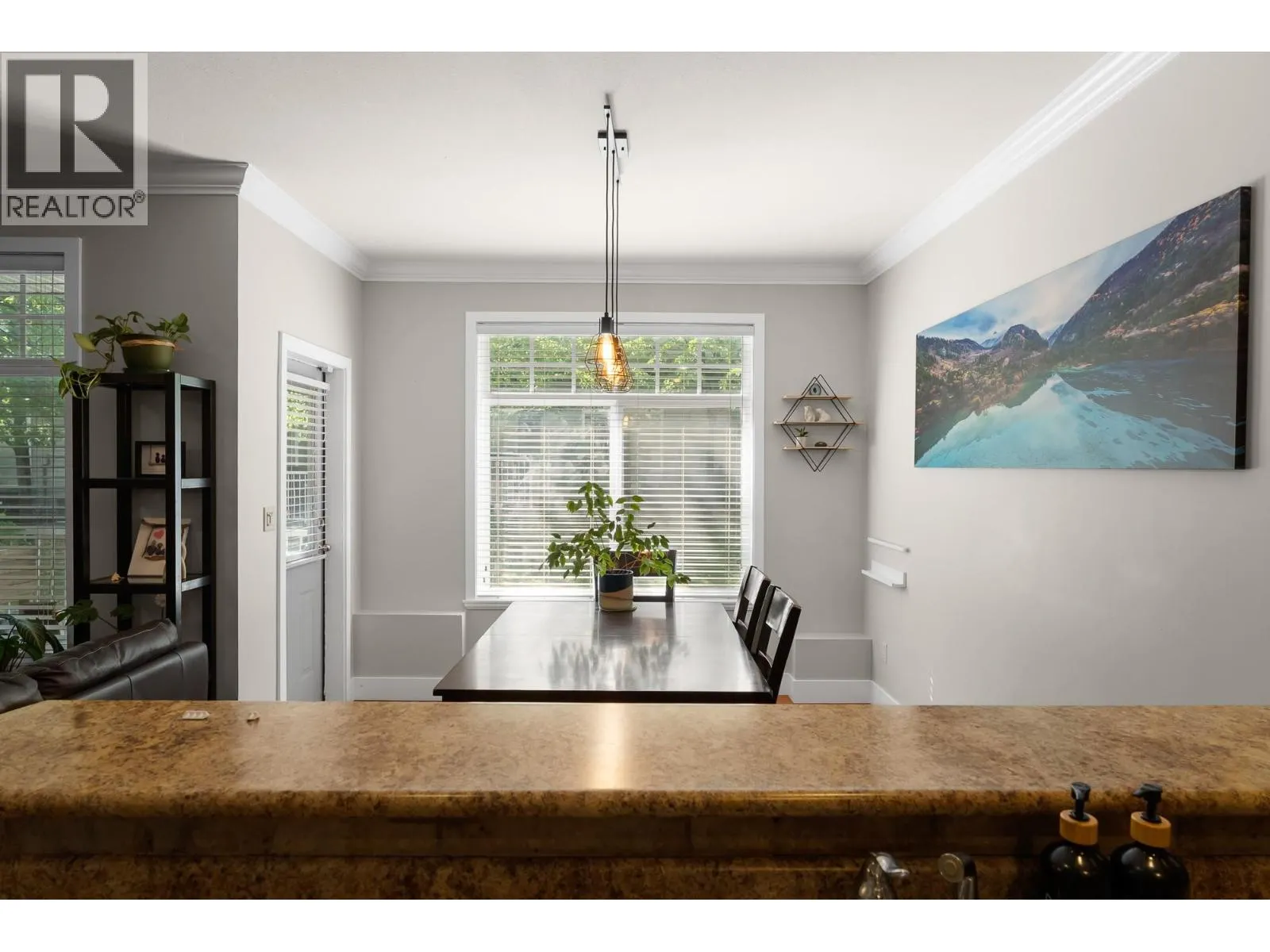 2046 ROBSON Place Unit# 27