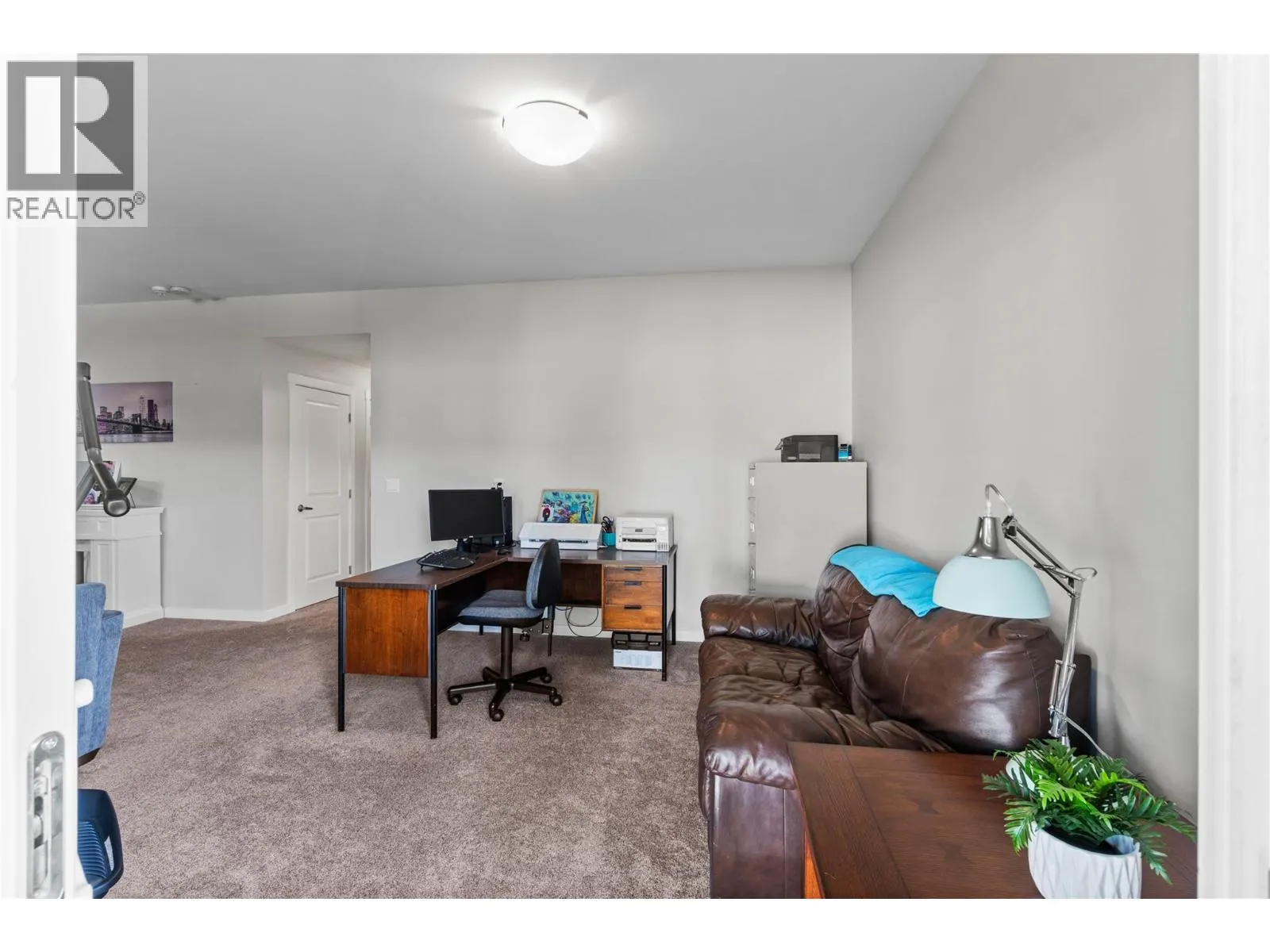 1547 EMERALD Drive