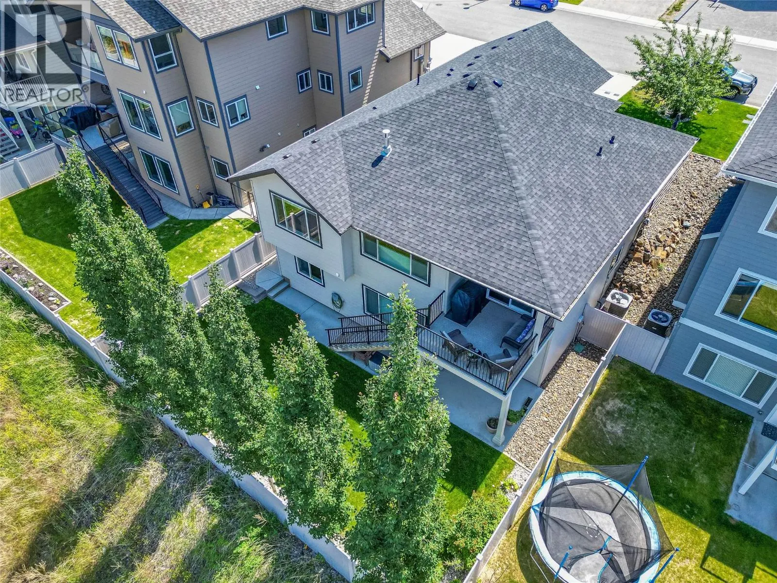 1547 EMERALD Drive