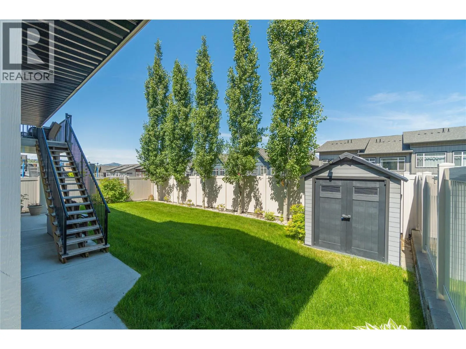 1547 EMERALD Drive