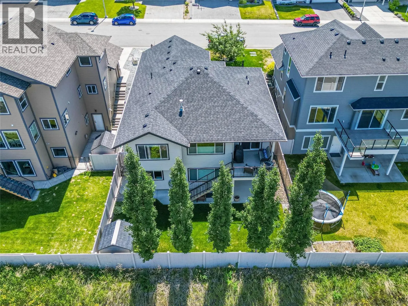 1547 EMERALD Drive