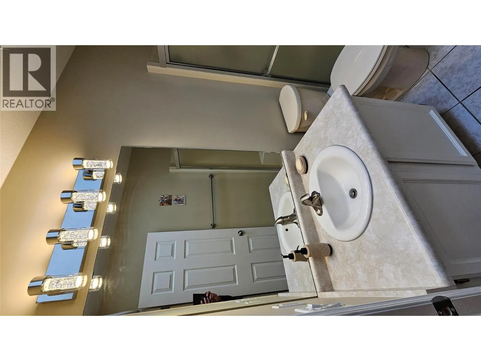 221 Sandpiper Crescent