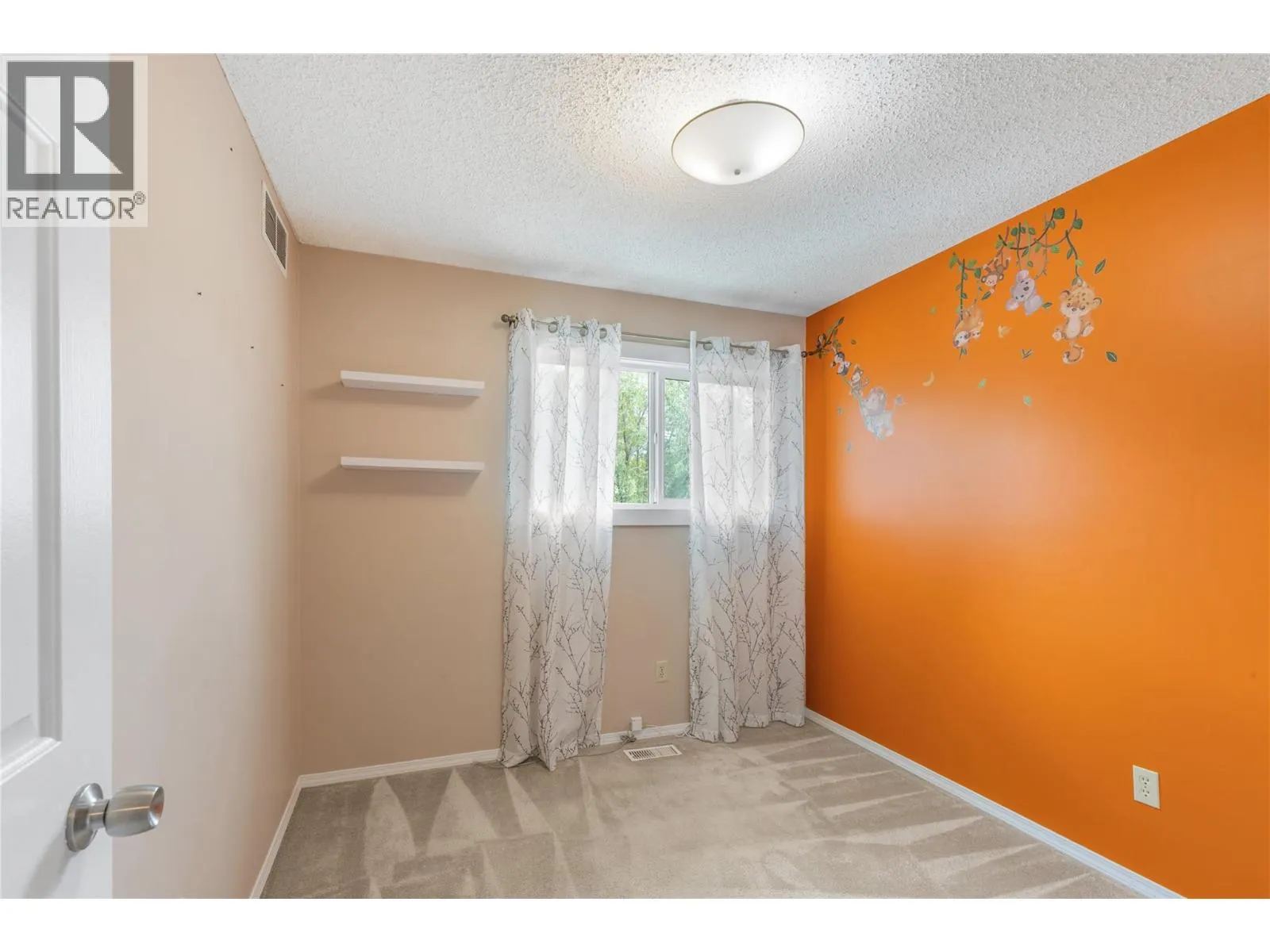 2100 43 Avenue Unit# 101