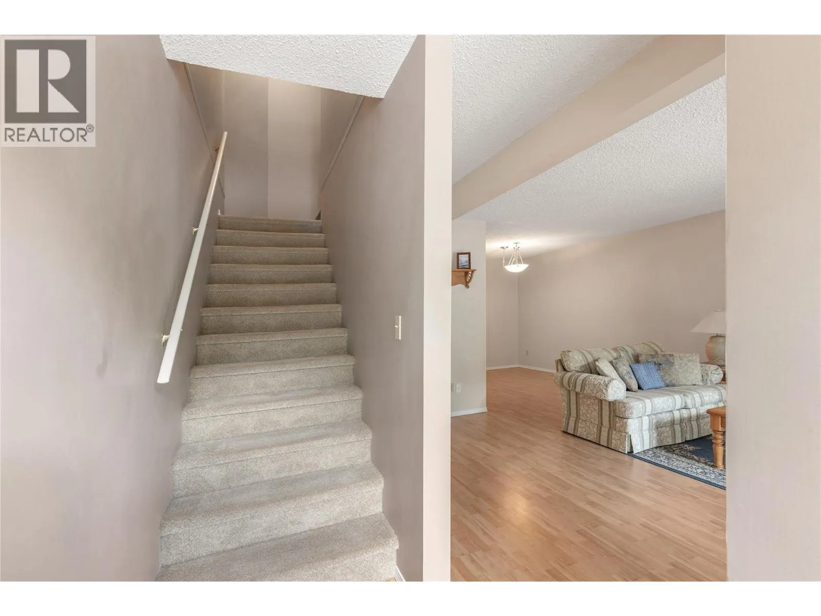 2100 43 Avenue Unit# 101
