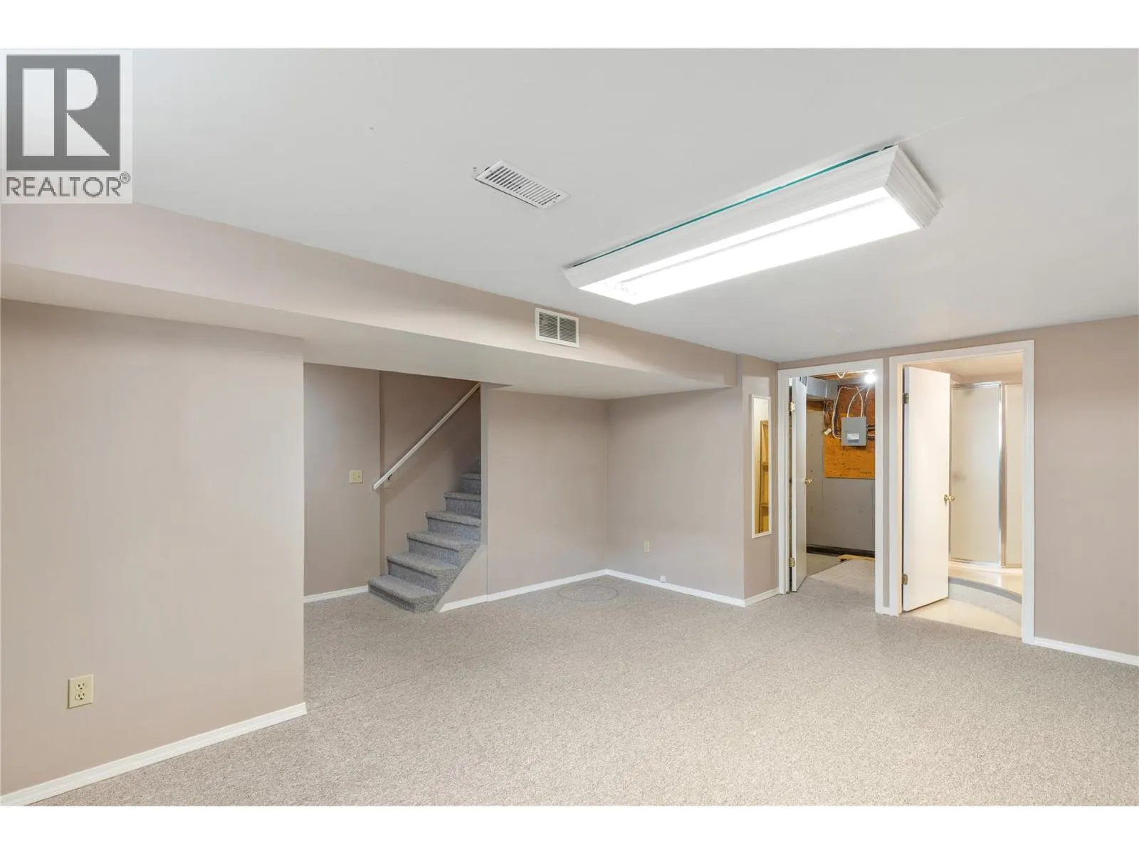 2100 43 Avenue Unit# 101
