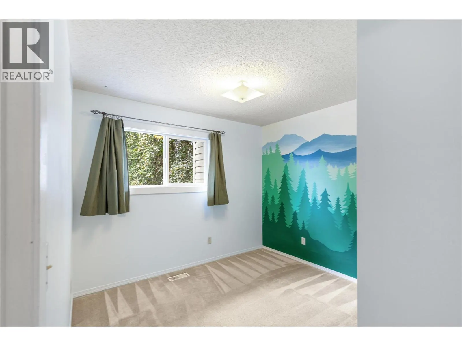 2100 43 Avenue Unit# 101