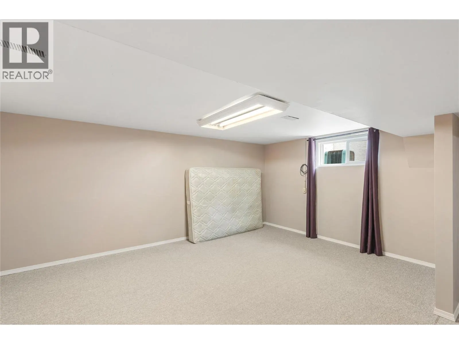 2100 43 Avenue Unit# 101