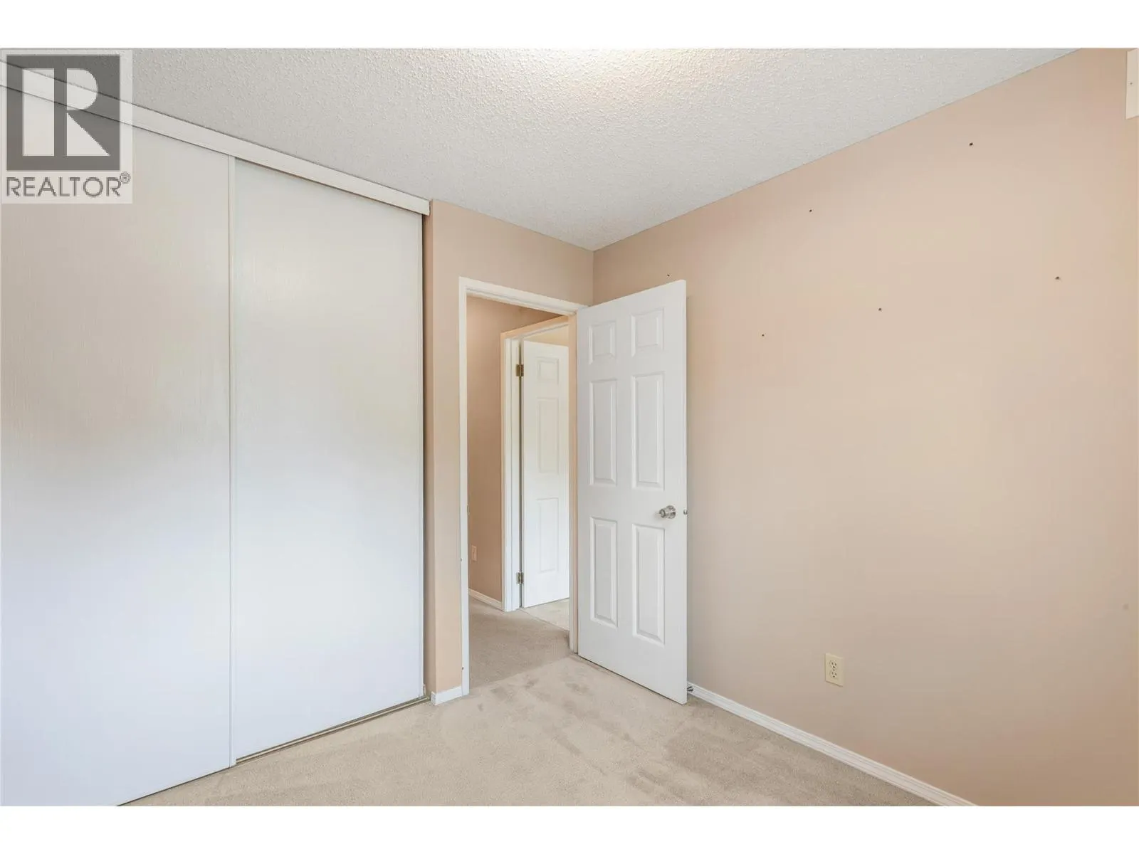 2100 43 Avenue Unit# 101