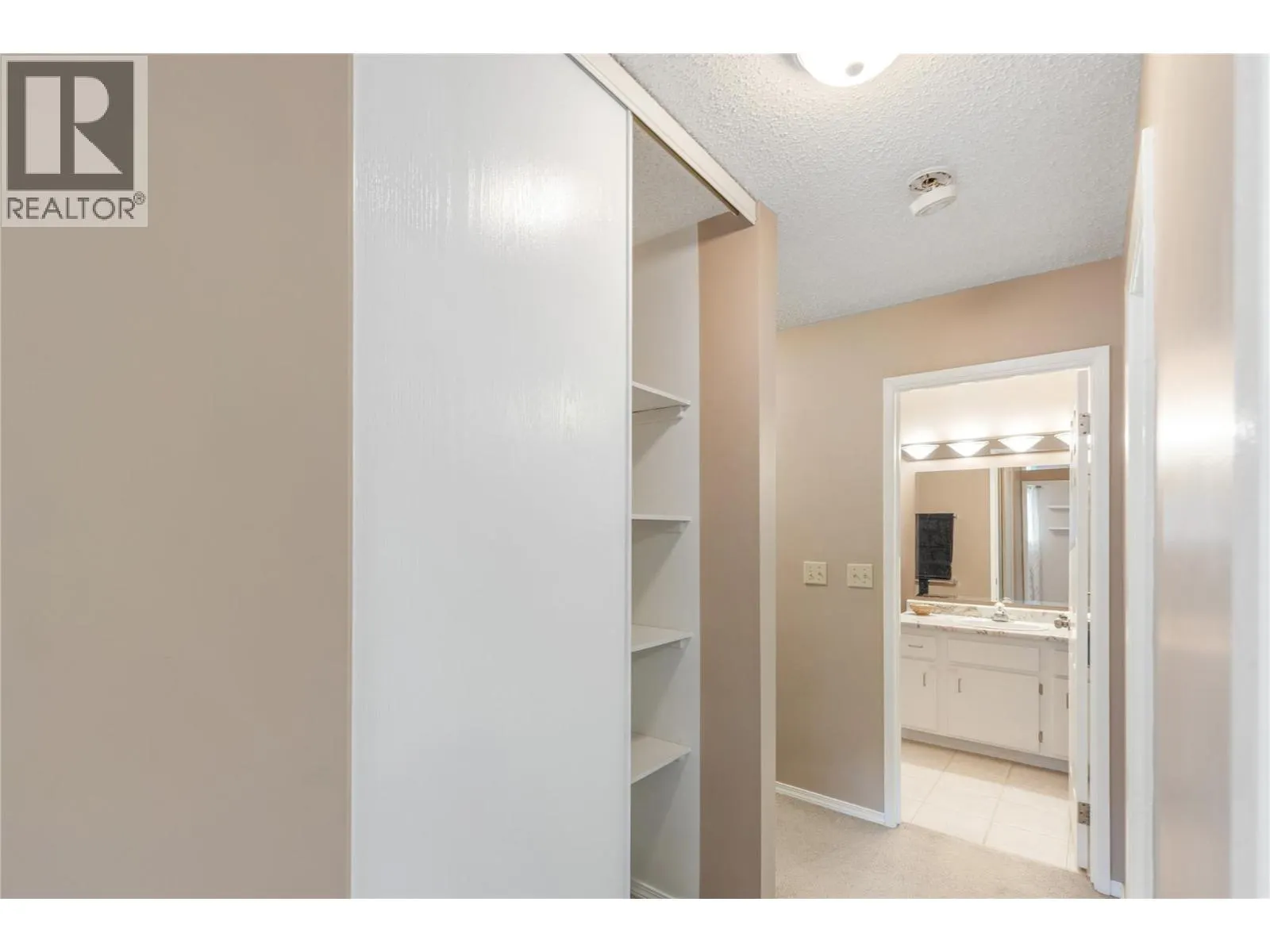 2100 43 Avenue Unit# 101