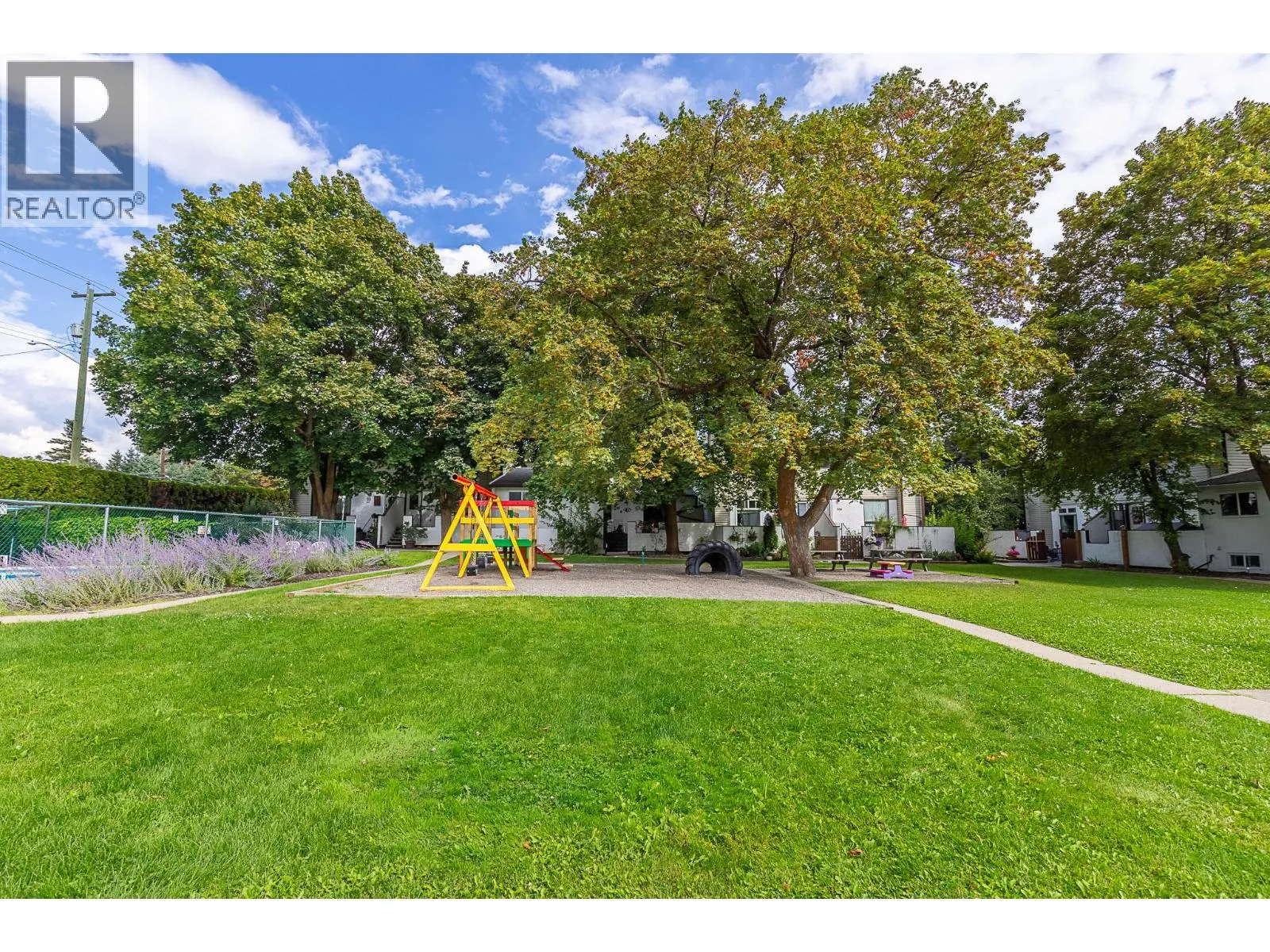 2100 43 Avenue Unit# 101
