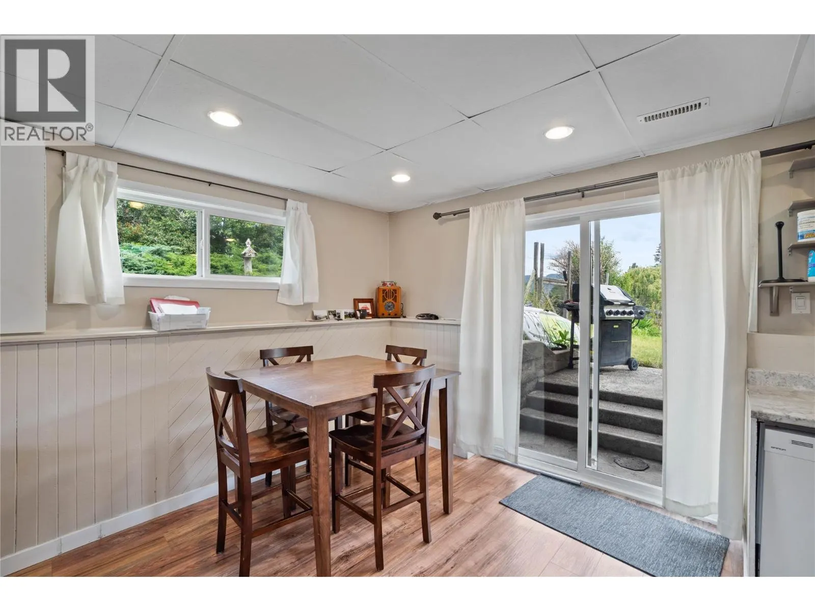 7196 Blackwell Road
