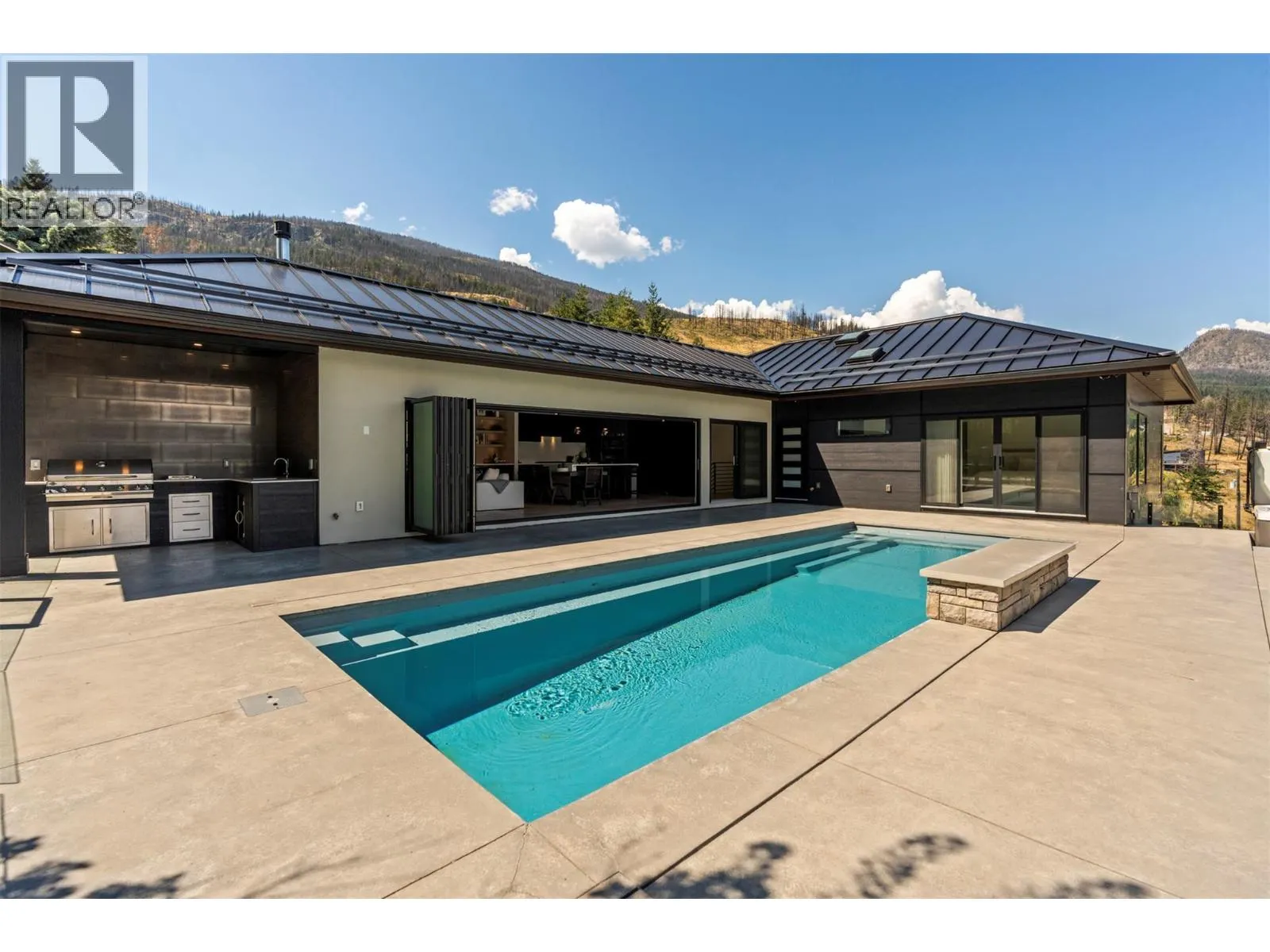 104 Elliot Road