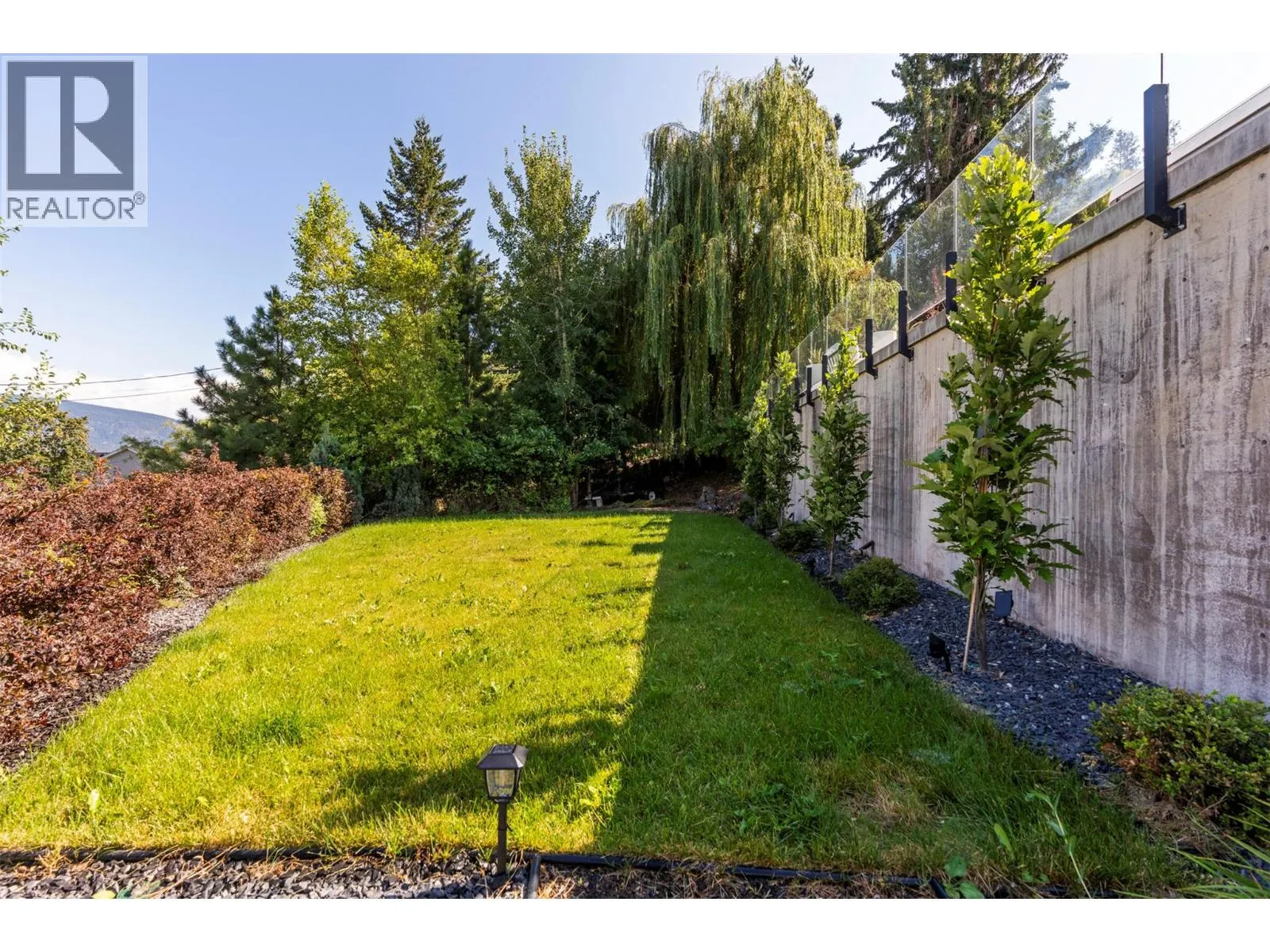 104 Elliot Road