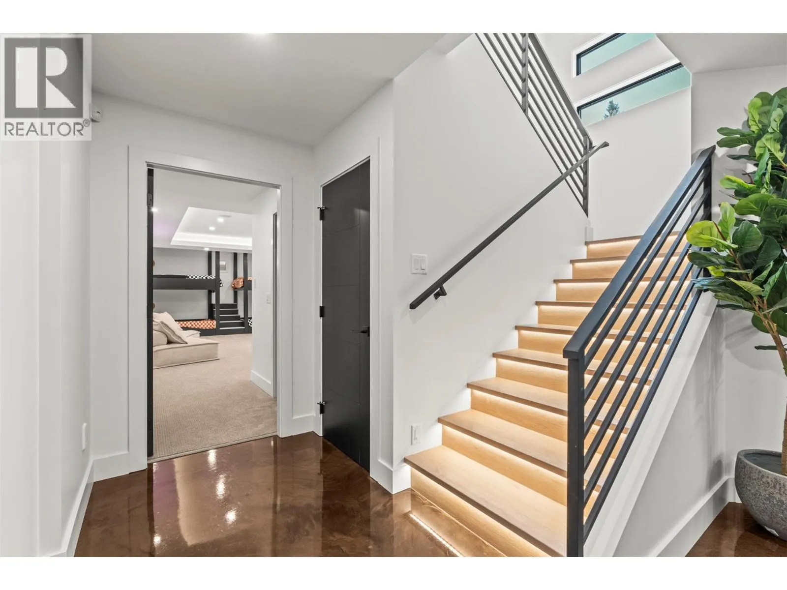 104 Elliot Road