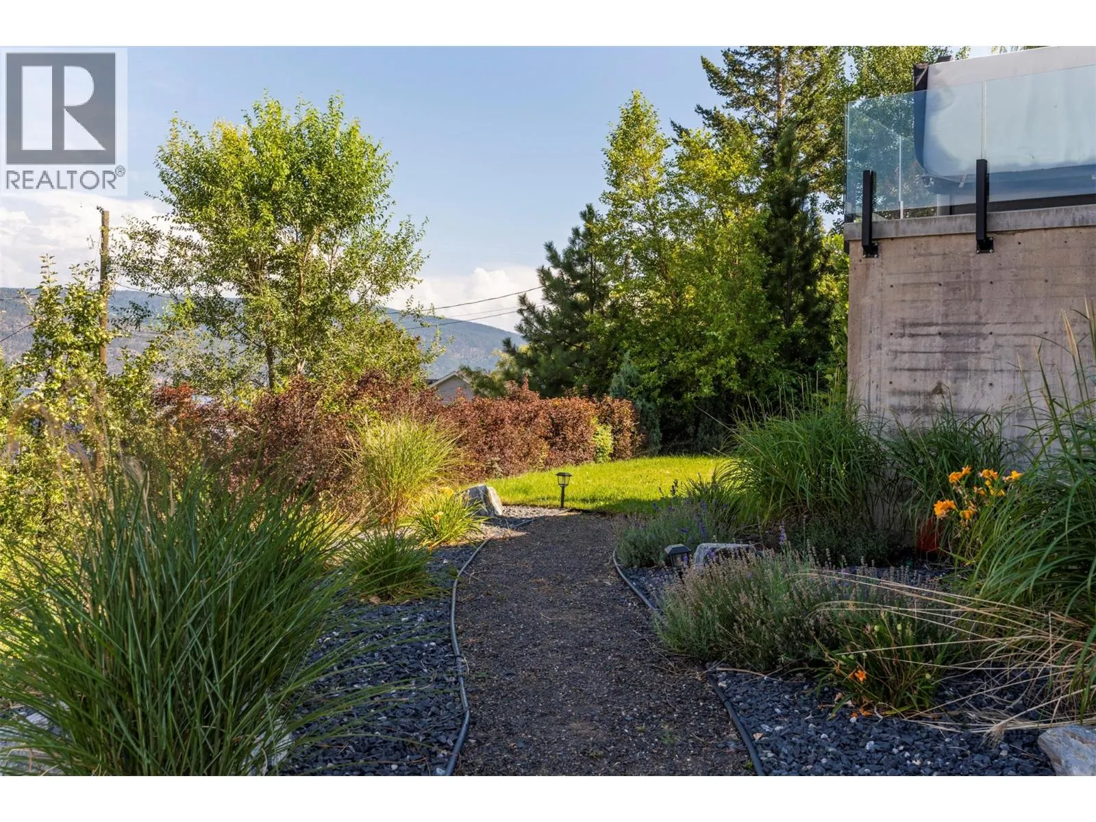 104 Elliot Road