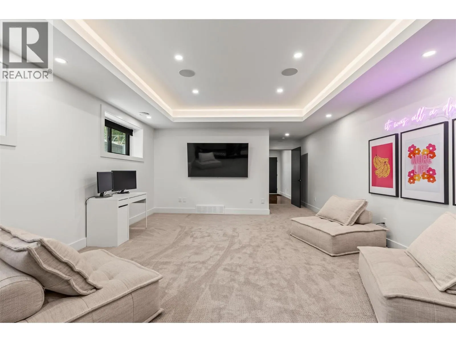 104 Elliot Road
