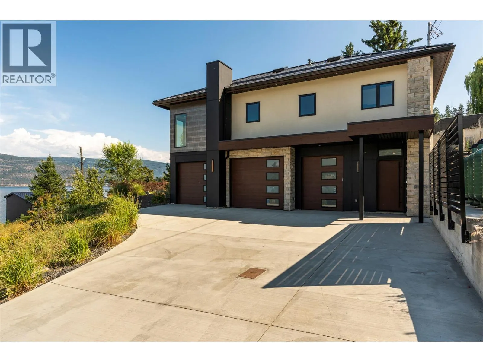 104 Elliot Road