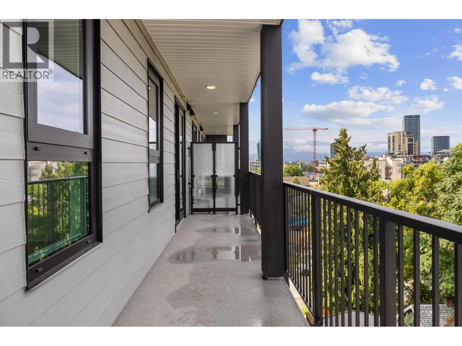 620 Coronation Avenue Unit# 406