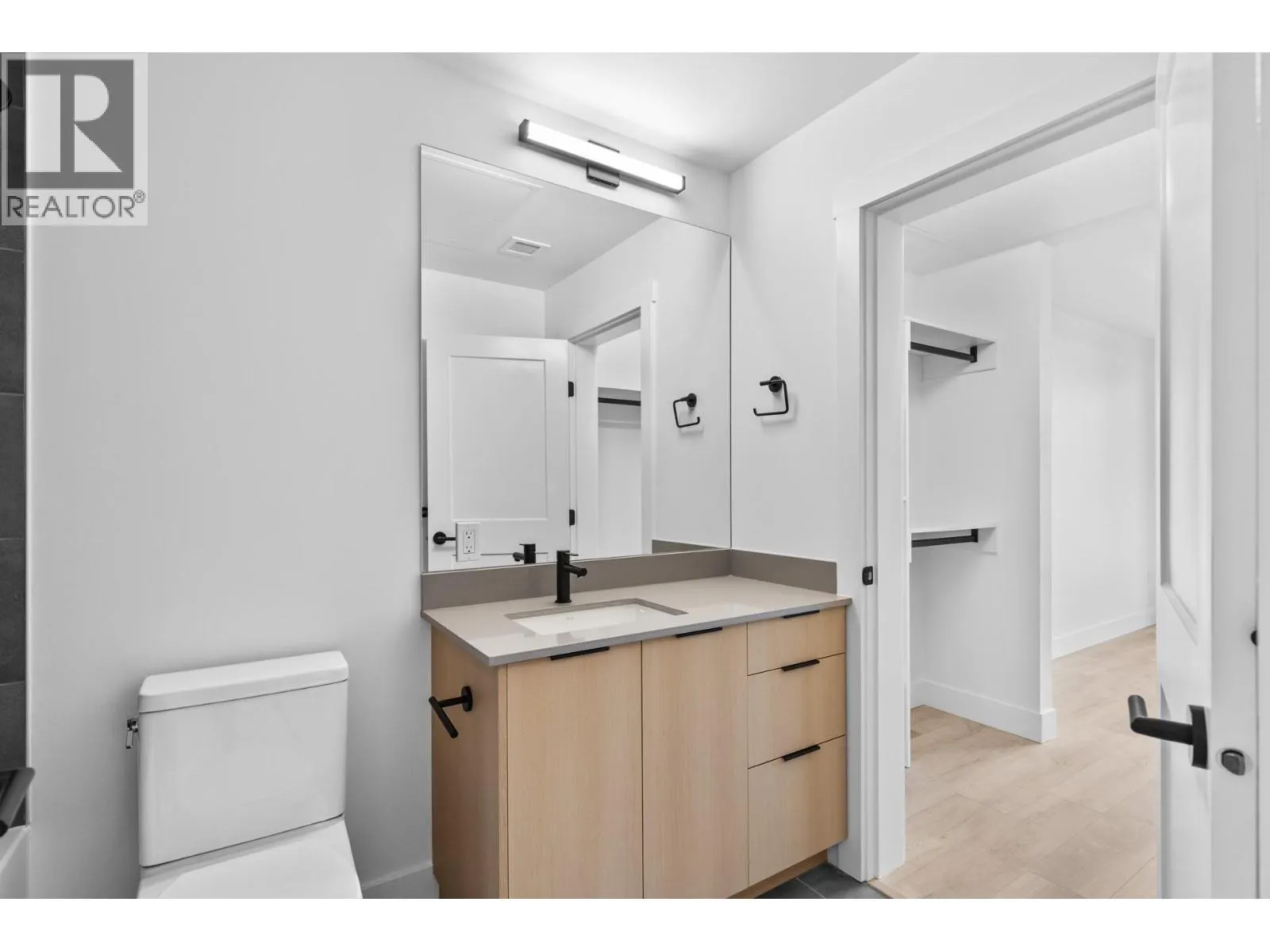 620 Coronation Avenue Unit# 406