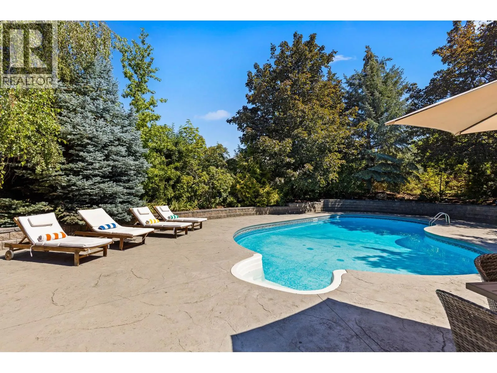 1511 Woodridge Road